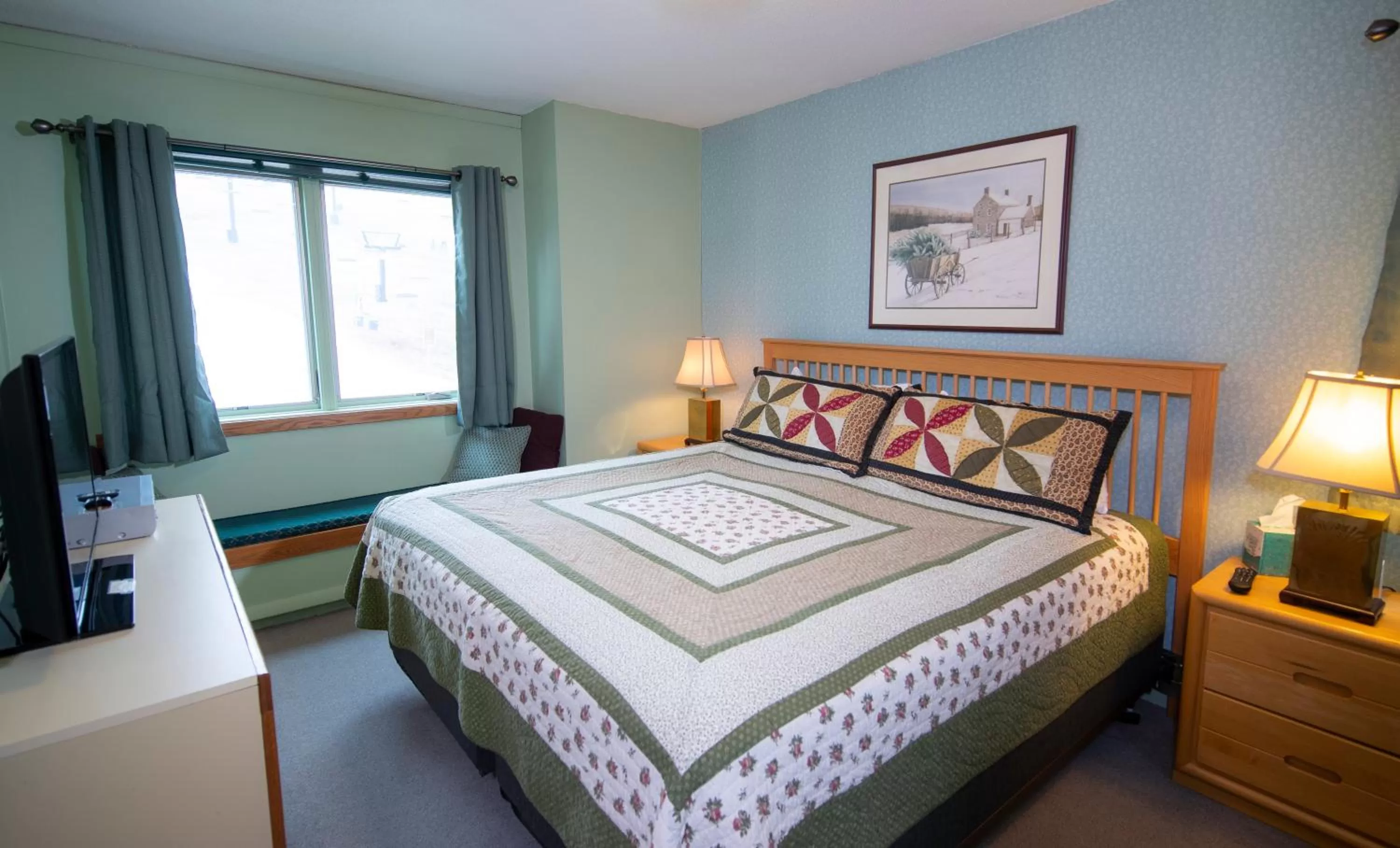 Bed in Mountain Lodge at Okemo