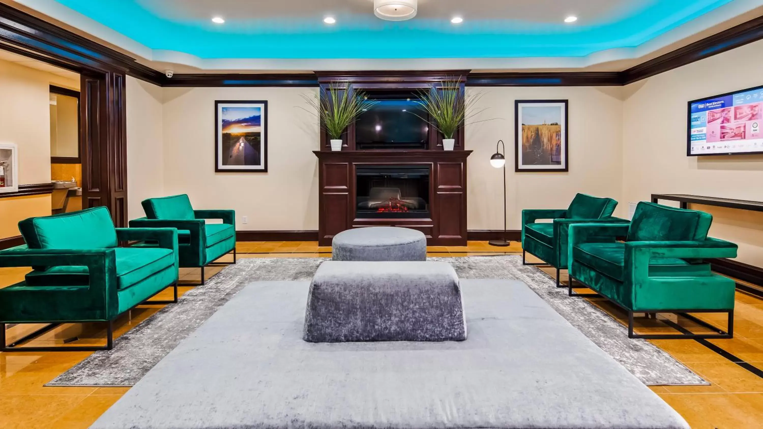 Lobby or reception, Seating Area in Best Western Plus Manvel