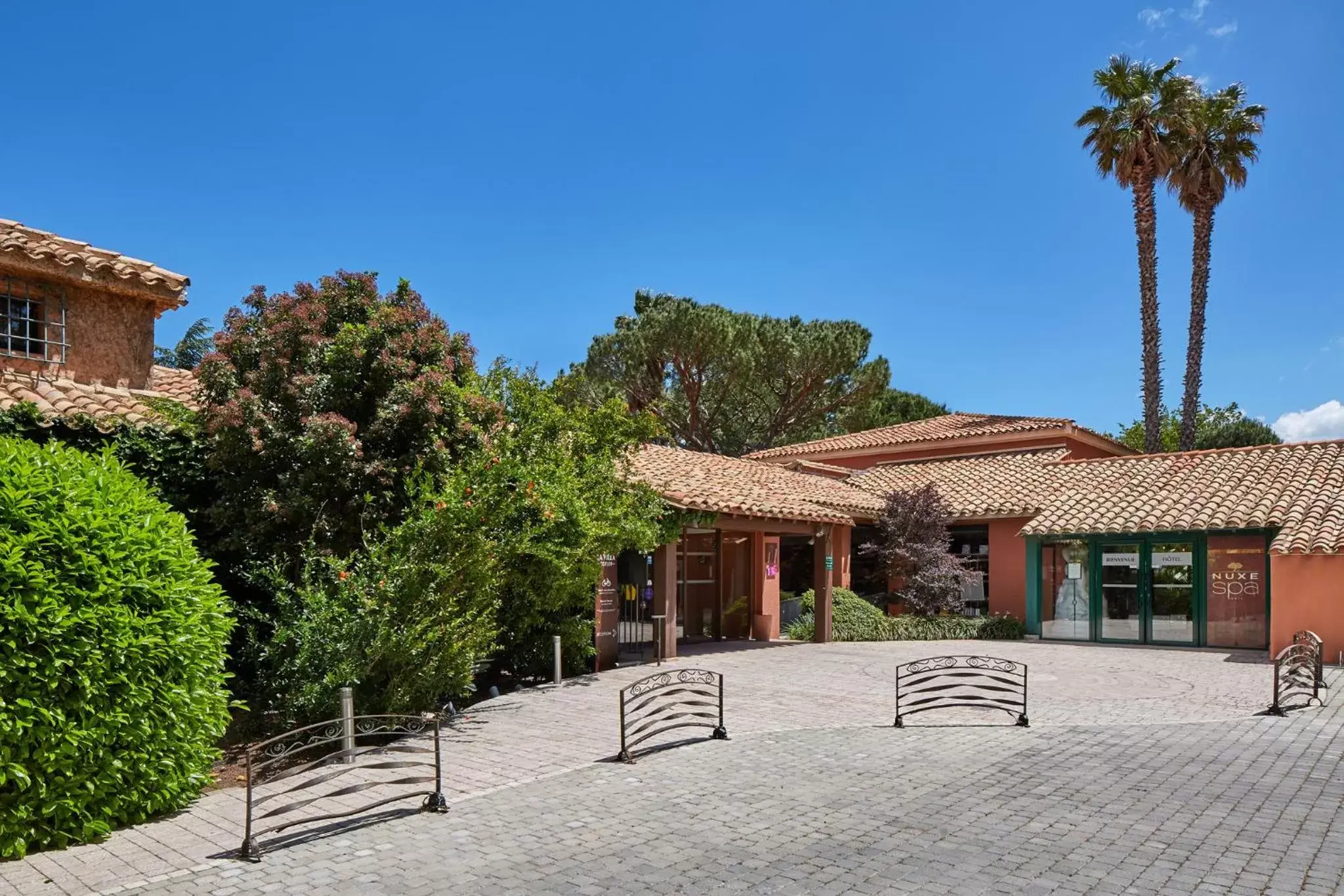 Facade/entrance, Property Building in Villa Duflot Hôtel & Spa Perpignan