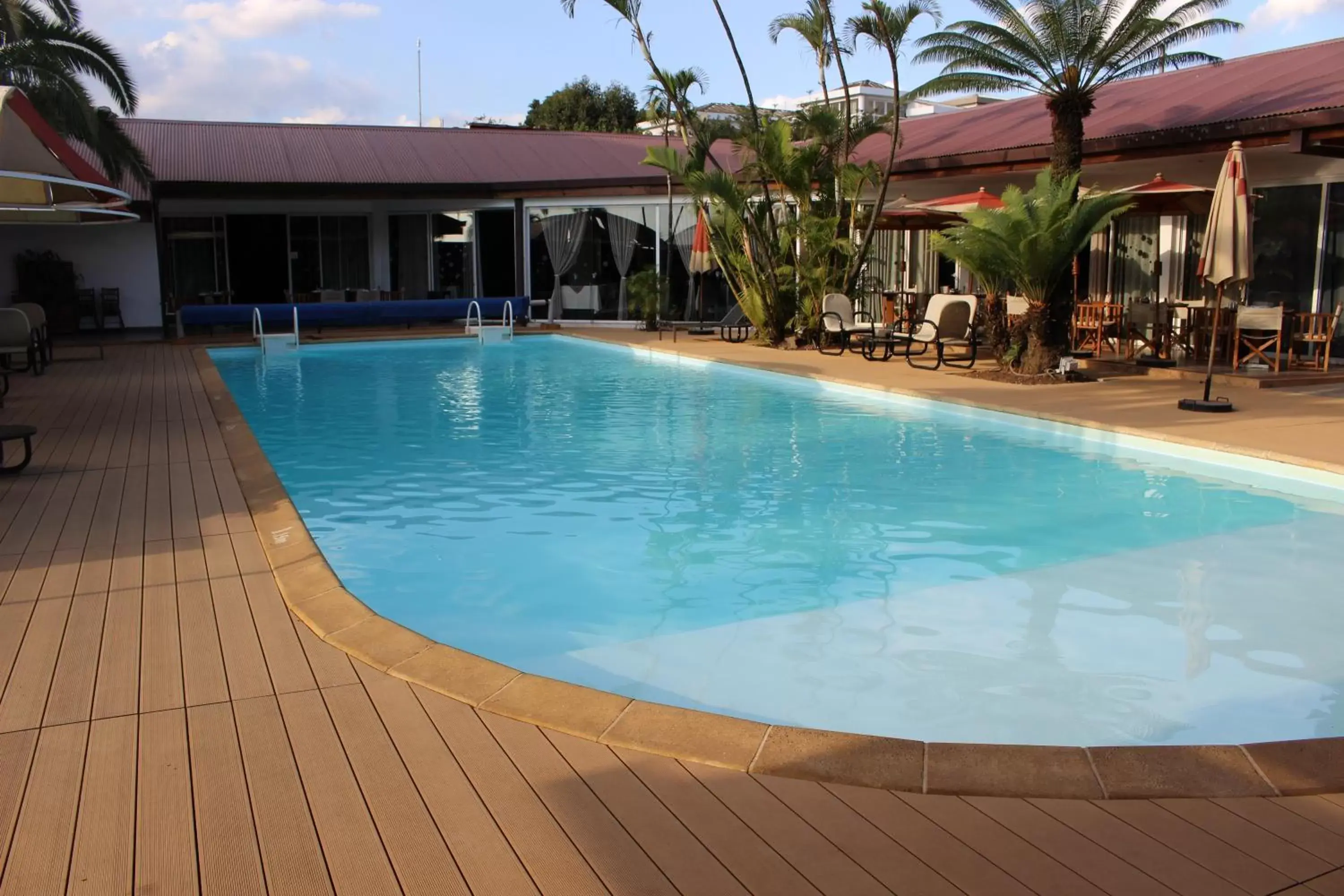 Patio, Swimming Pool in Relais des Plateaux & Spa– Ivato International Airport