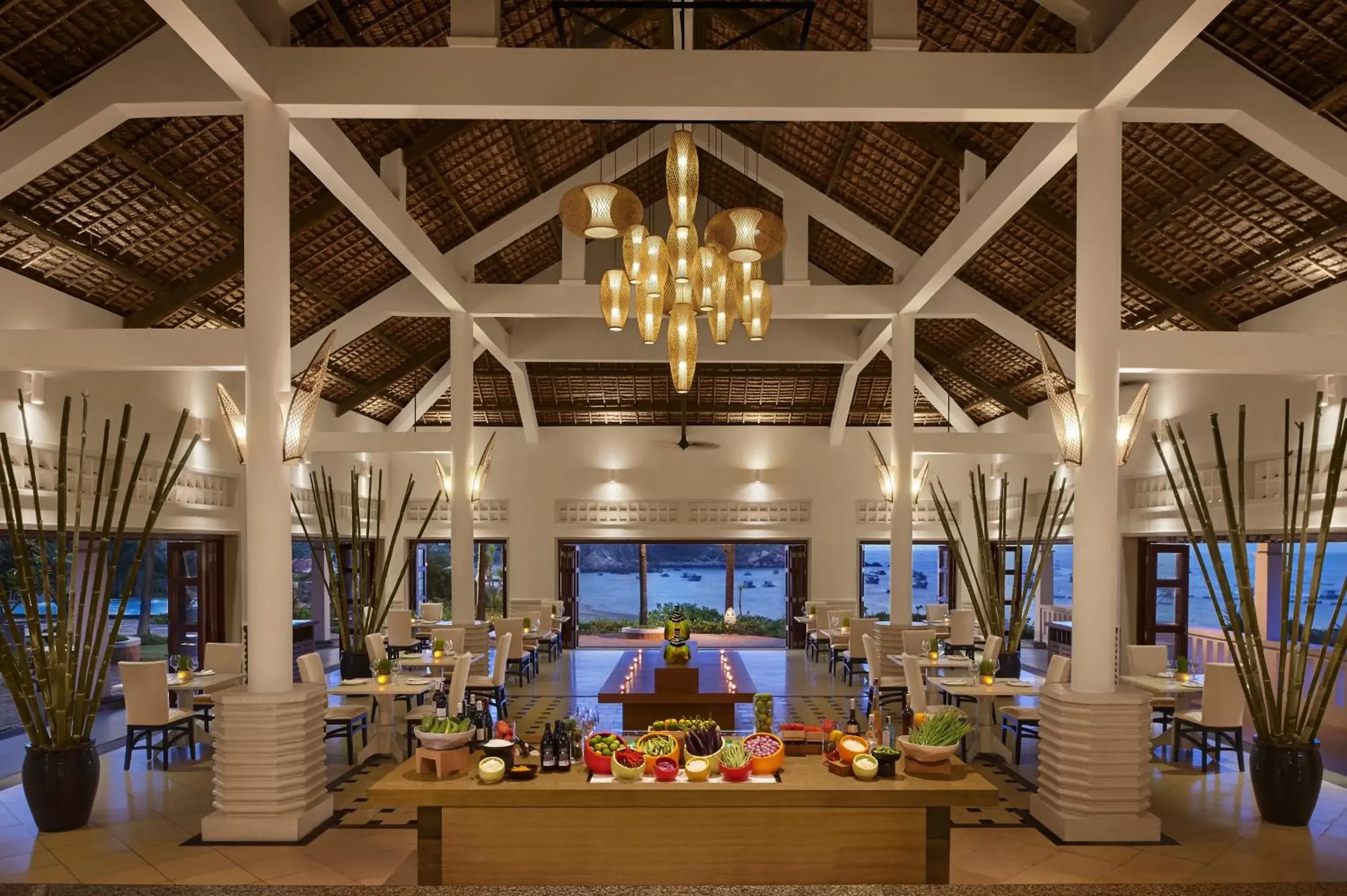 Restaurant/Places to Eat in Avani Quy Nhon Resort