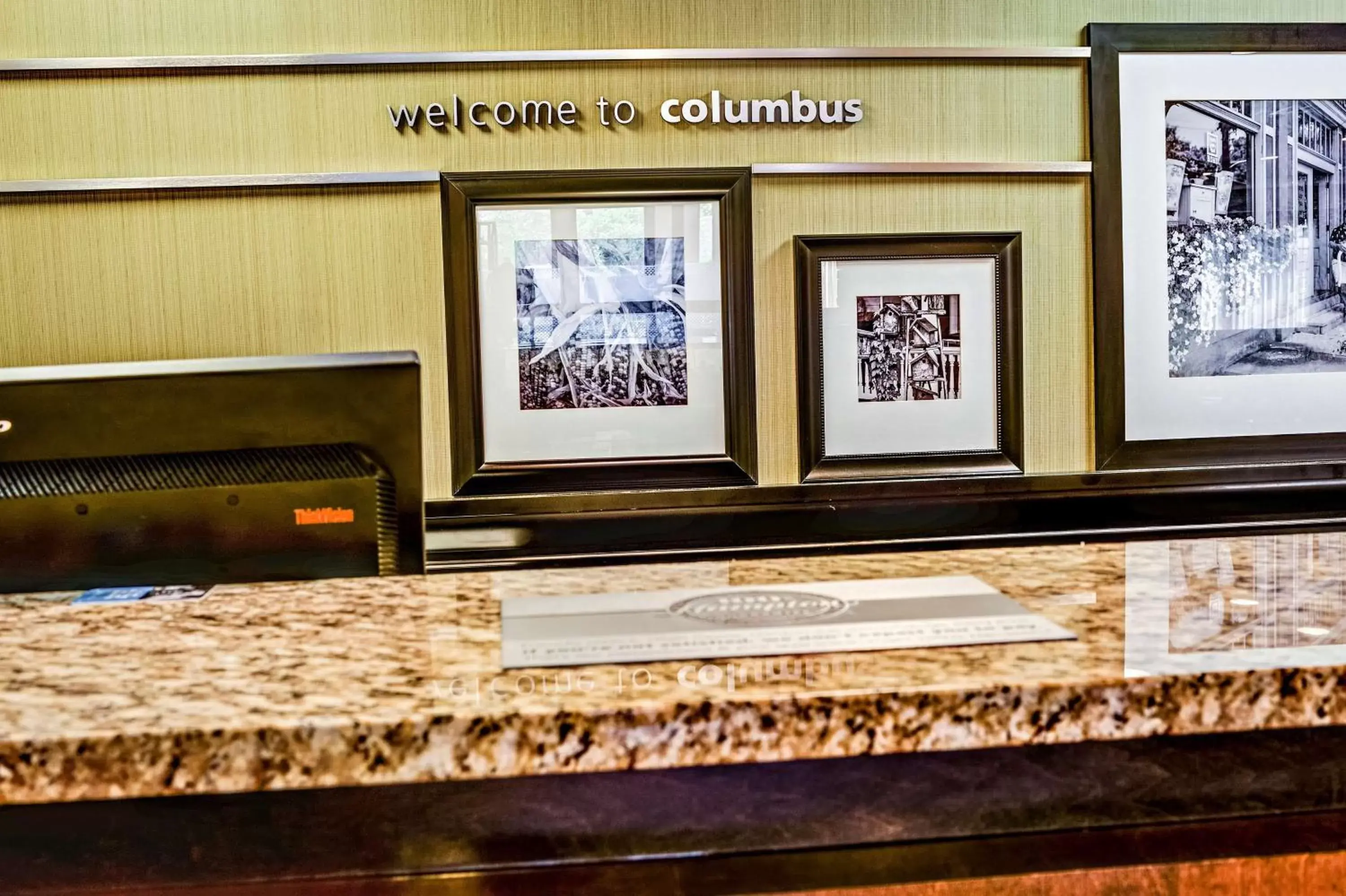 Lobby or reception in Hampton Inn Columbus I-70E/Hamilton Road Lobby or reception in Hampton Inn Columbus I-70E/Hamilton Road