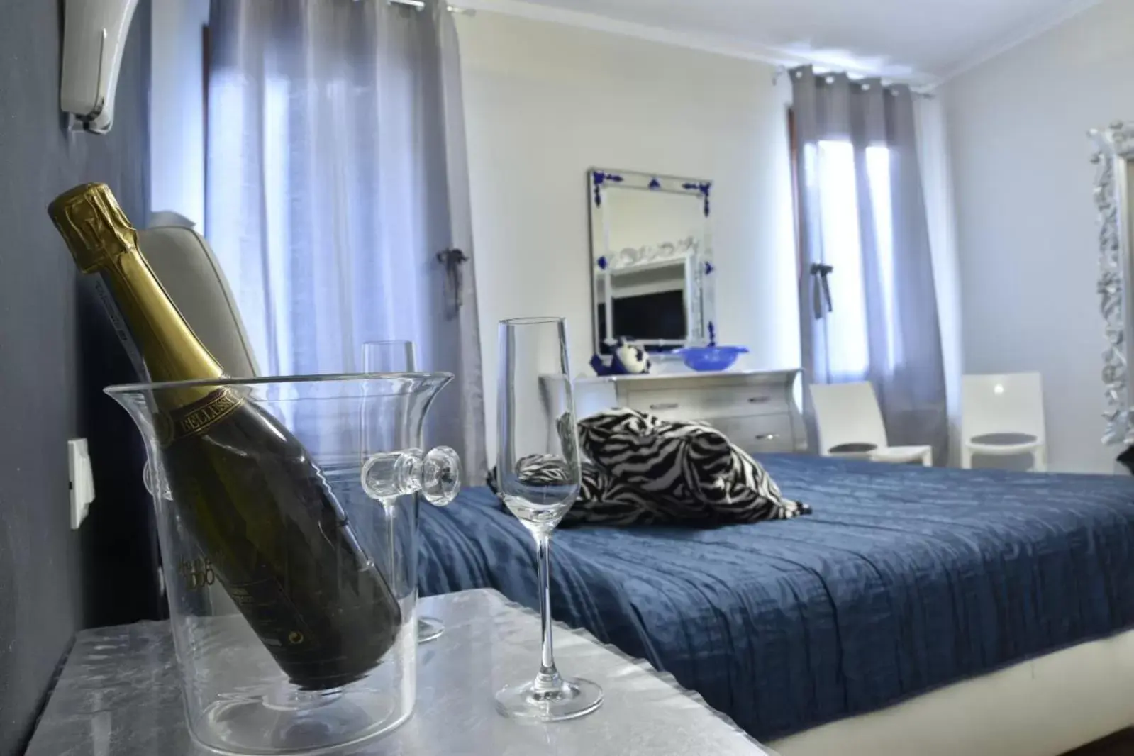 Superior Double Room in Ca' del Cinema B&B Superior Double Room in Ca' del Cinema B&B