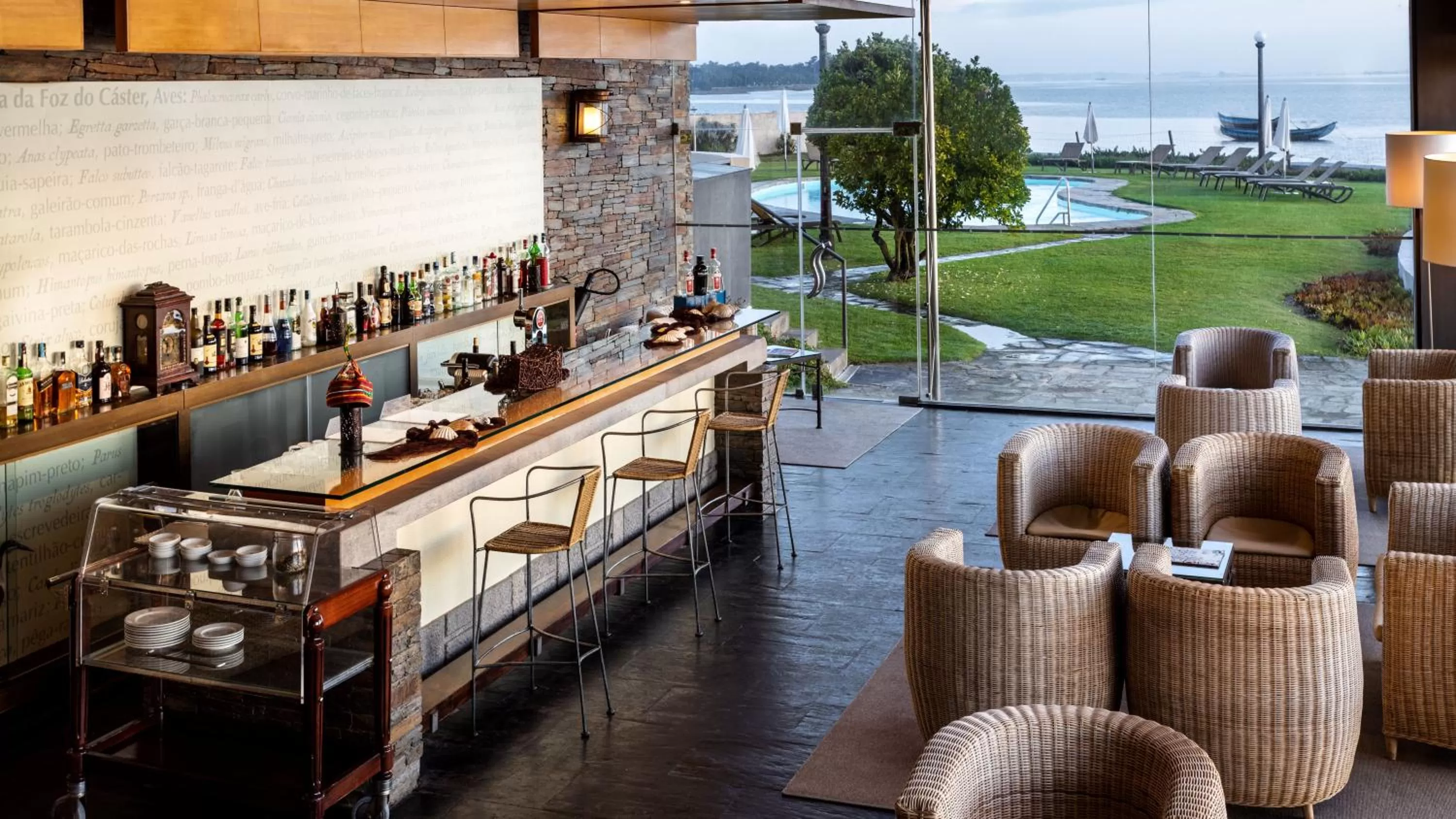 Lounge or bar in Pousada da Ria