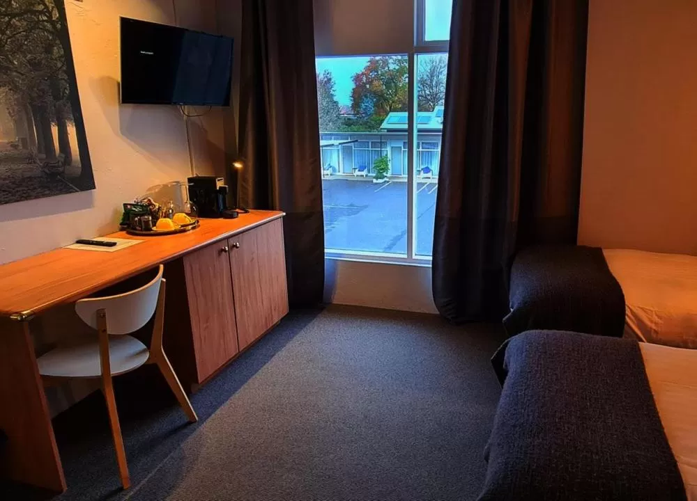 Signature Queen plus Twin Room in The Oriana Orange - Retro Hotel & Resort