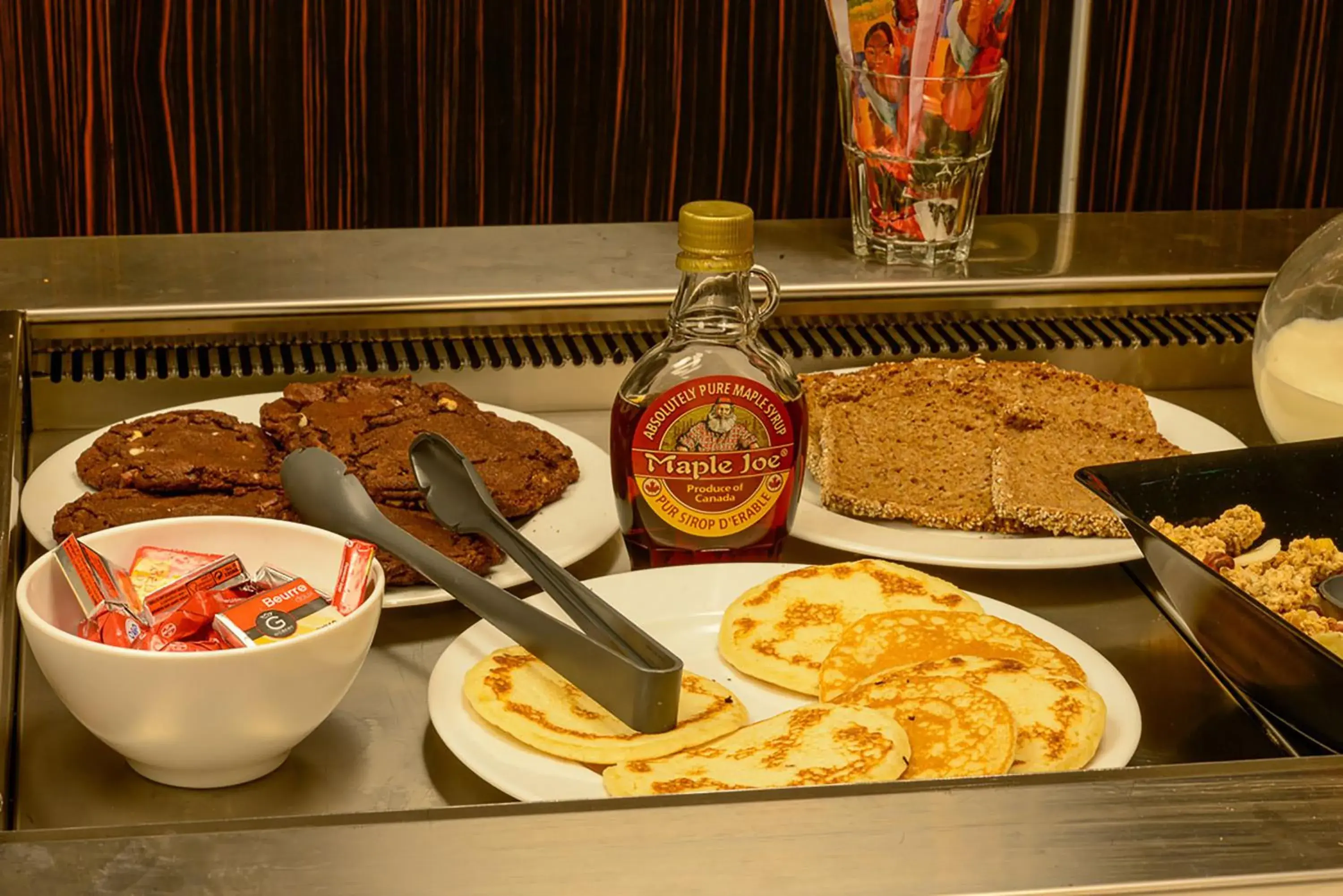 Continental breakfast, Food in Hôtel Monsigny