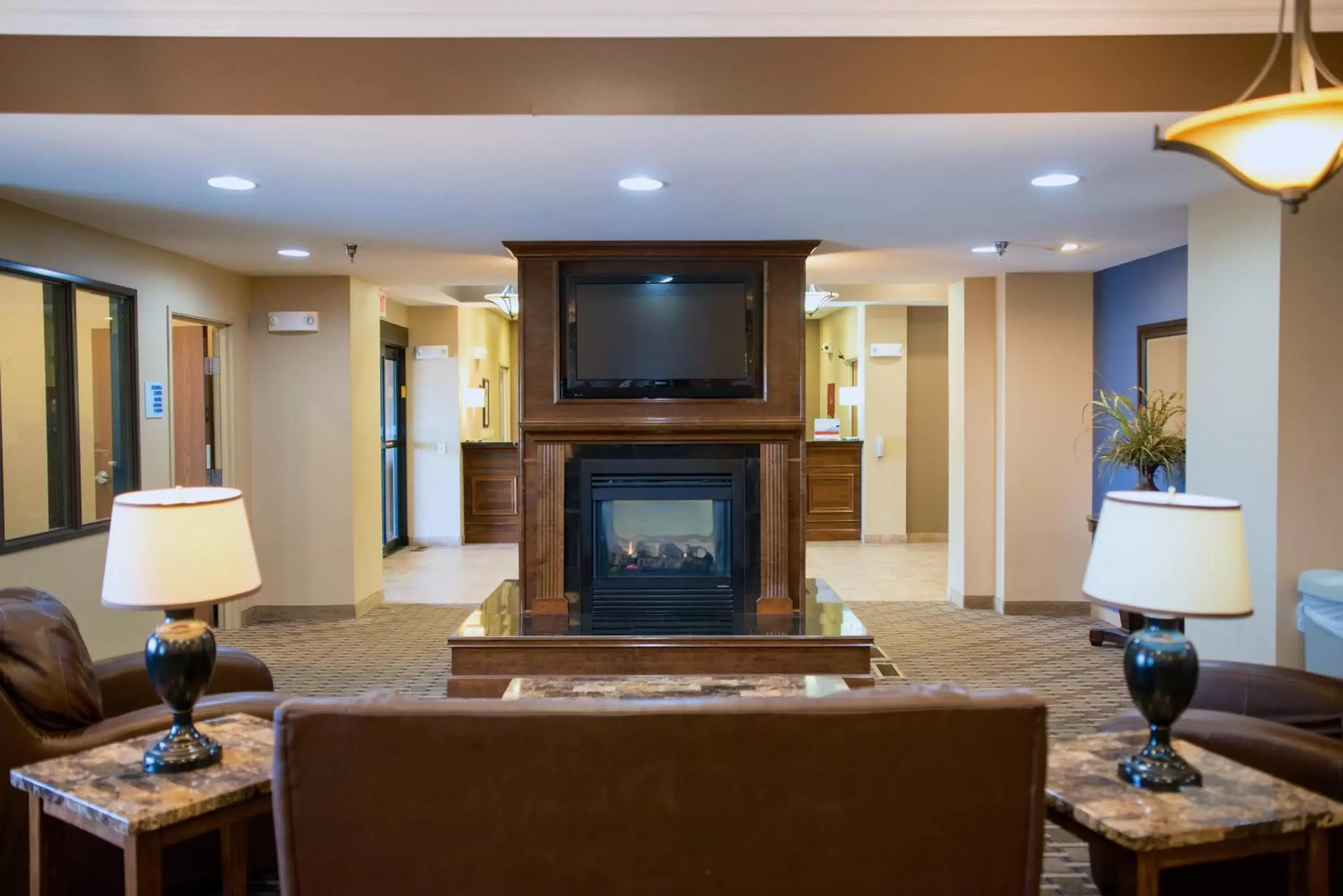 Property building, Lobby/Reception in Holiday Inn Express Devils Lake, an IHG Hotel