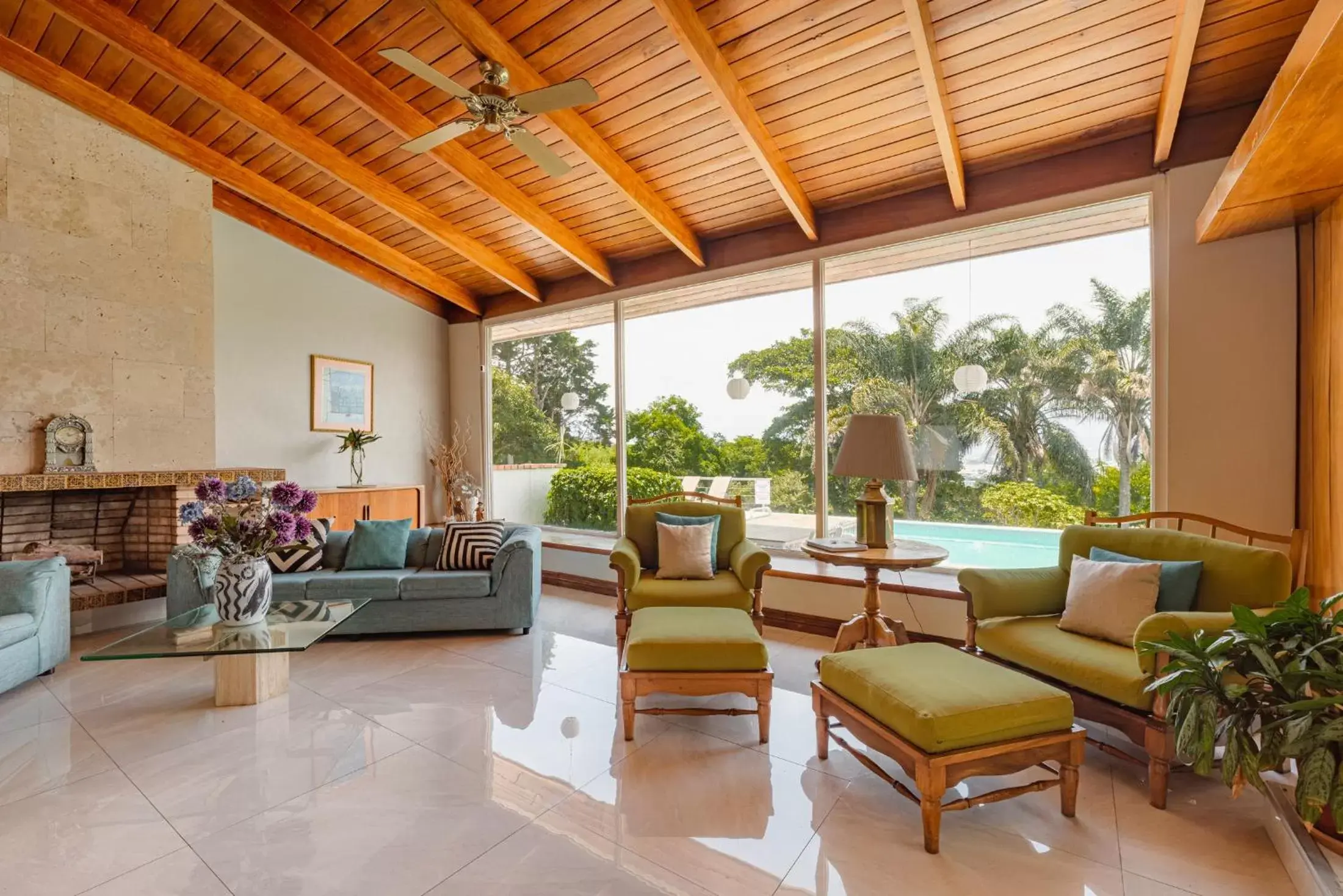 Lobby/Reception in Posada el Quijote