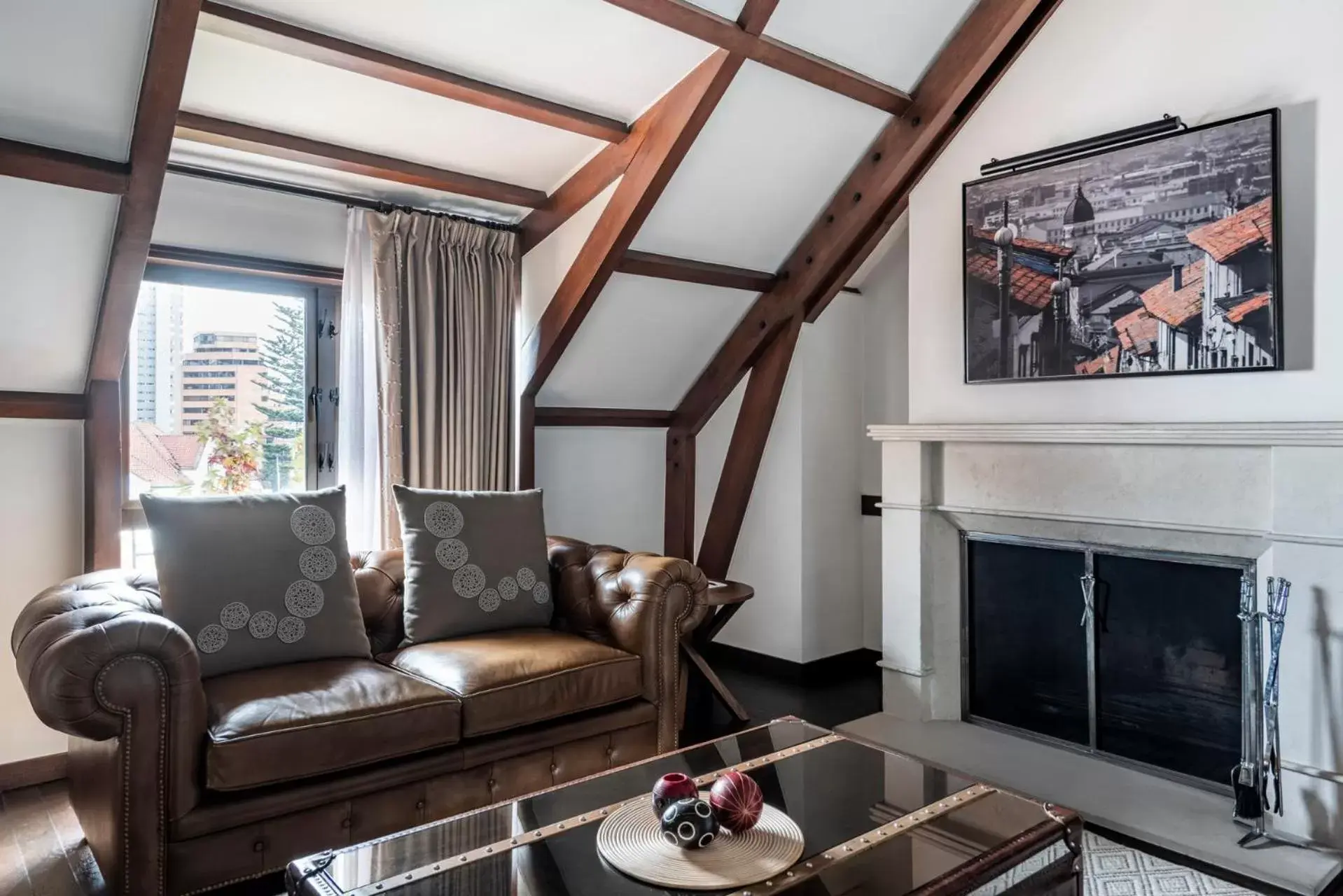 Living room, Seating Area in Four Seasons Hotel Casa Medina Bogota