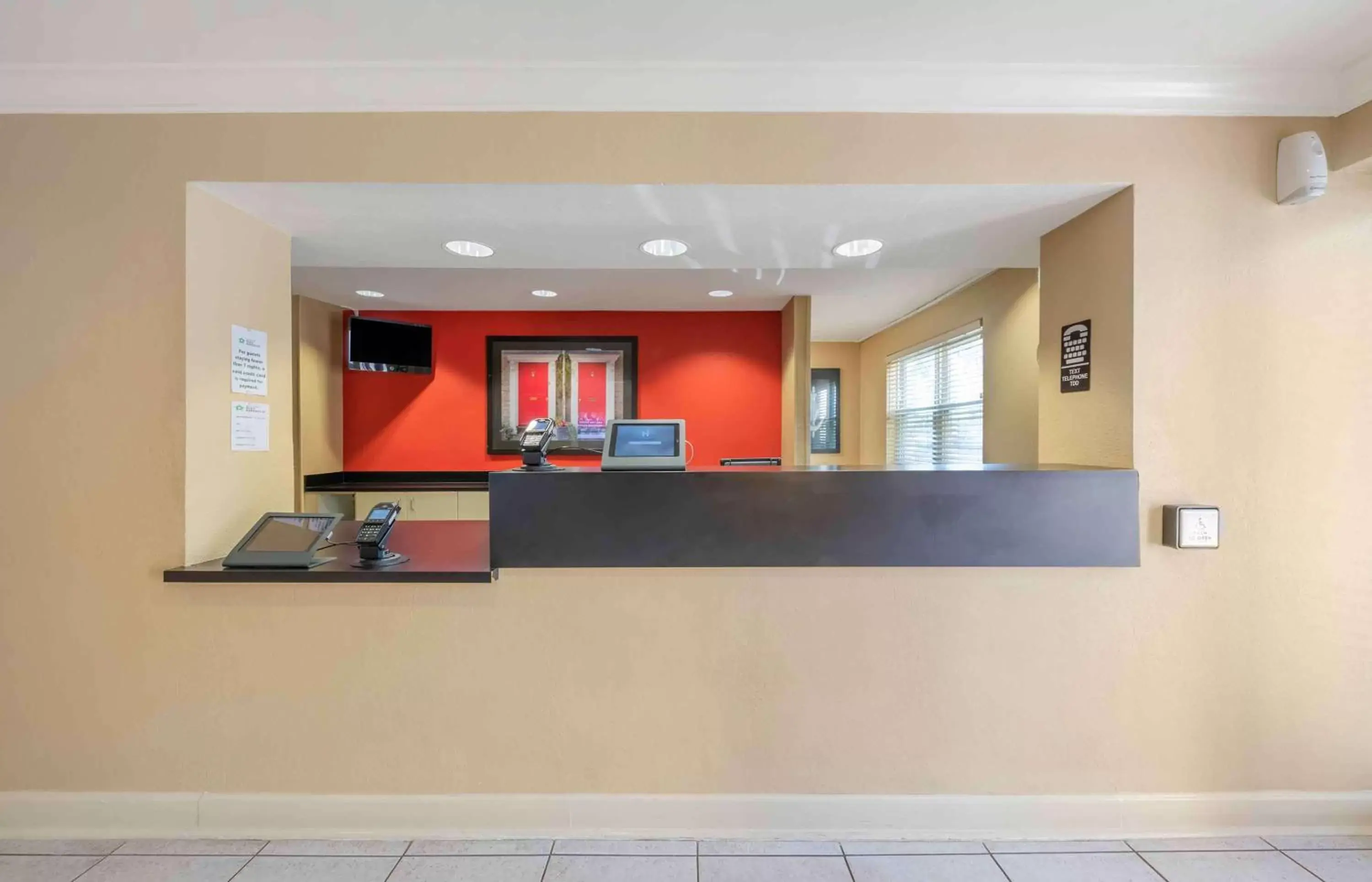 Lobby or reception, Lobby/Reception in Extended Stay America Suites - West Palm Beach - Northpoint Corporate Park