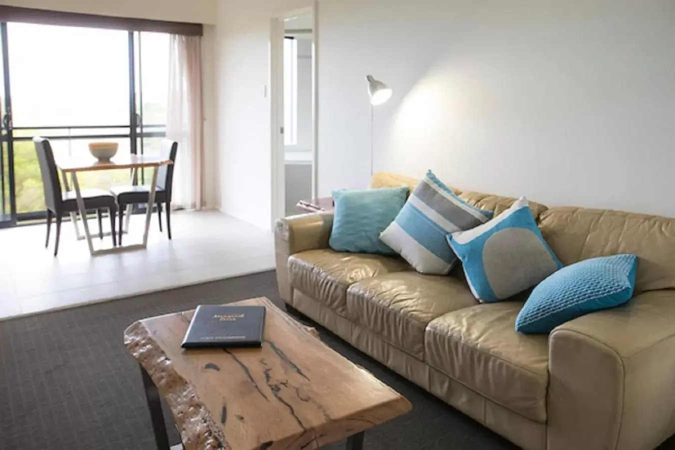 Living room, Seating Area in Margarets Beach Resort