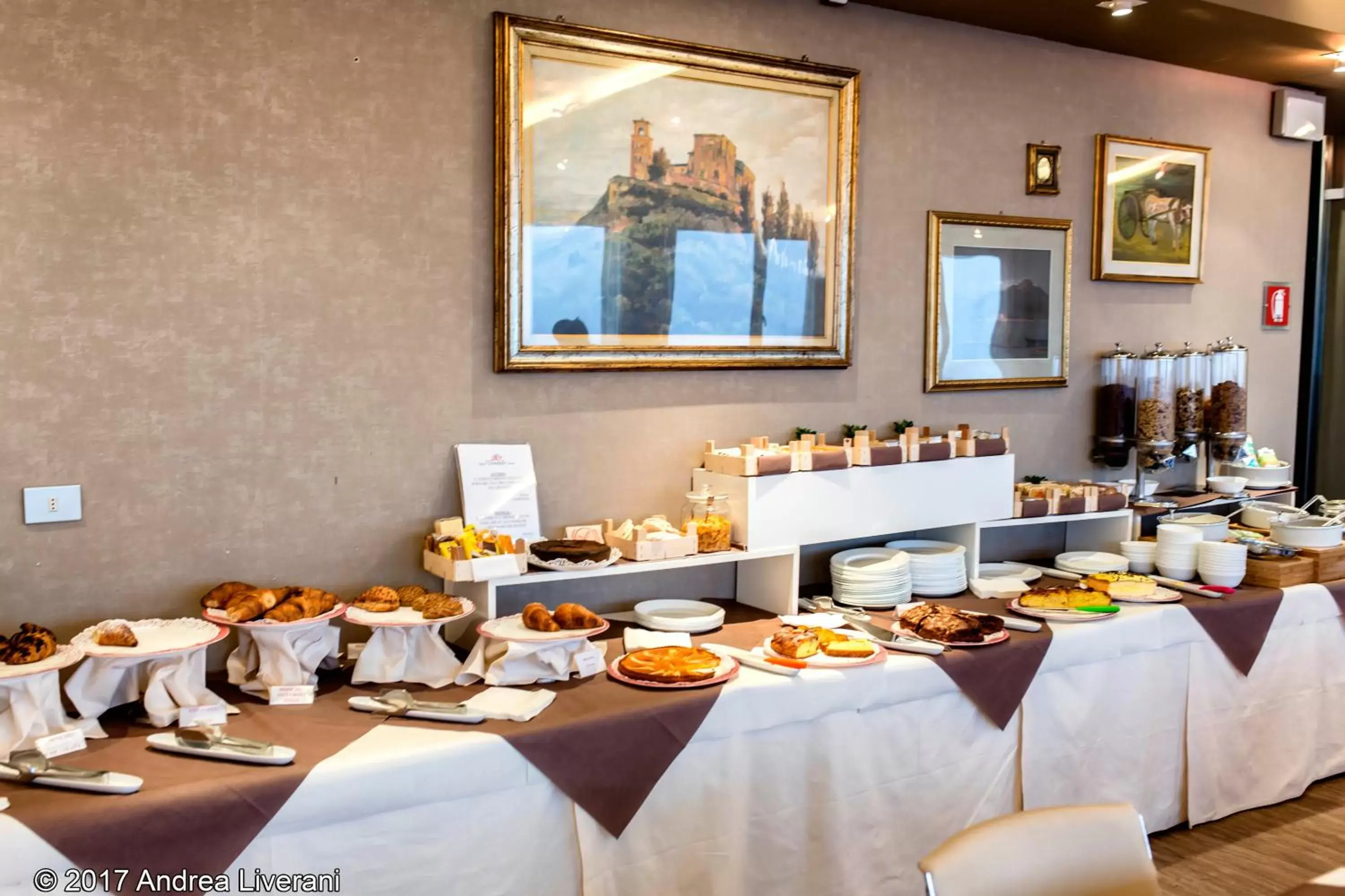 Breakfast, Restaurant/Places to Eat in Hotel Donatello Imola