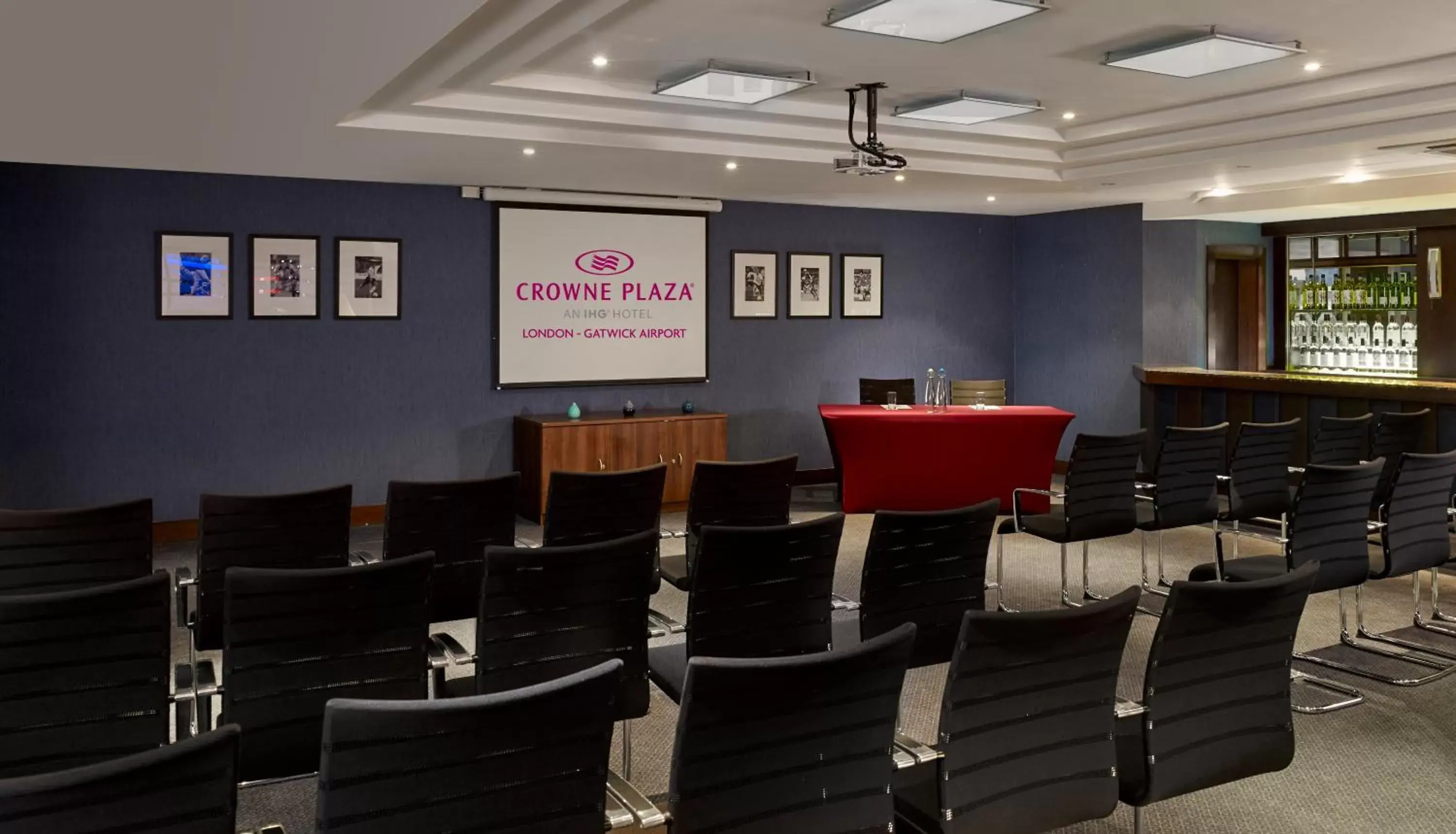 Banquet/Function facilities in Crowne Plaza London - Gatwick Airport, an IHG Hotel