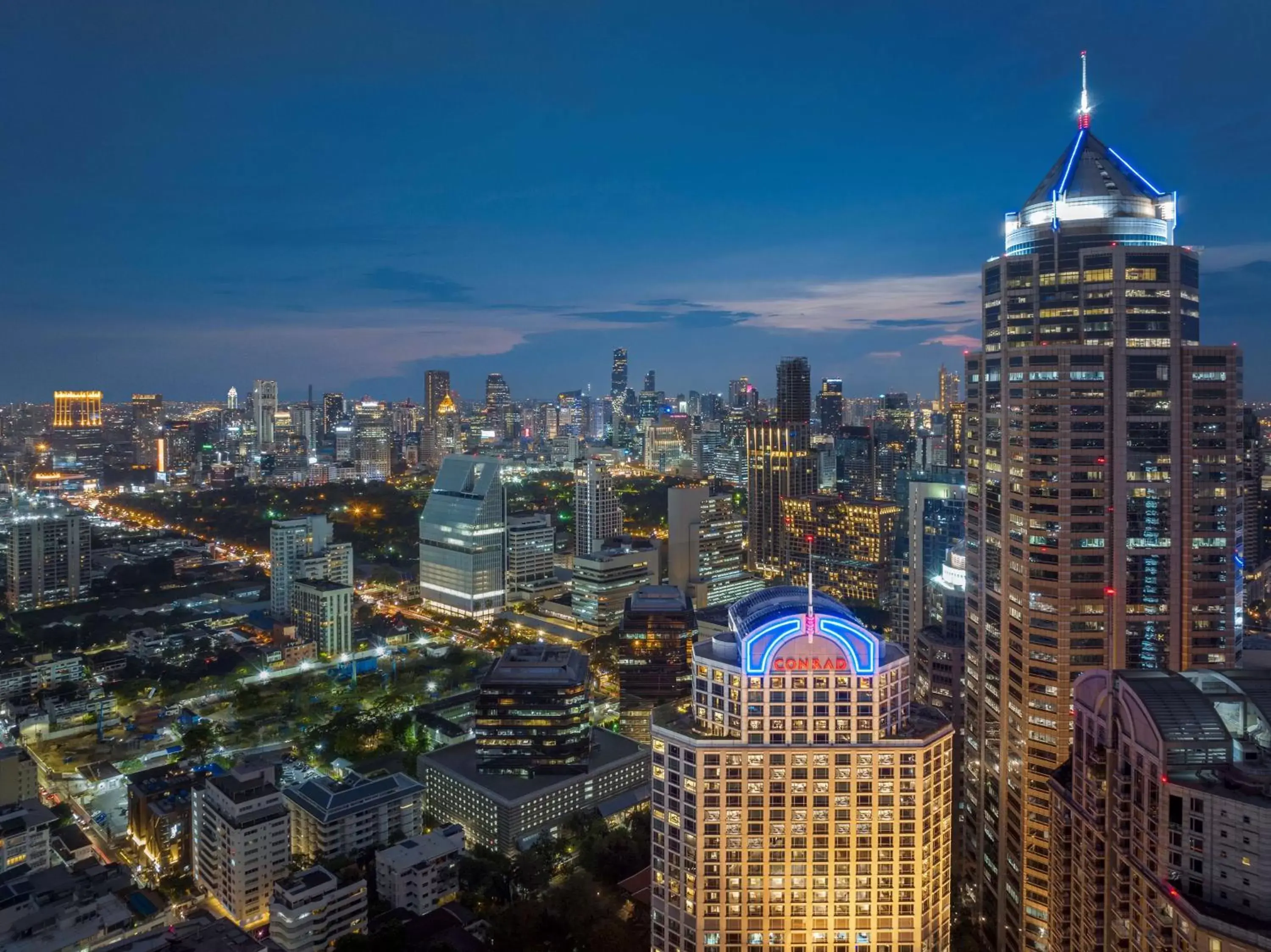 Property building, Bird's-eye View in Conrad Bangkok Residences