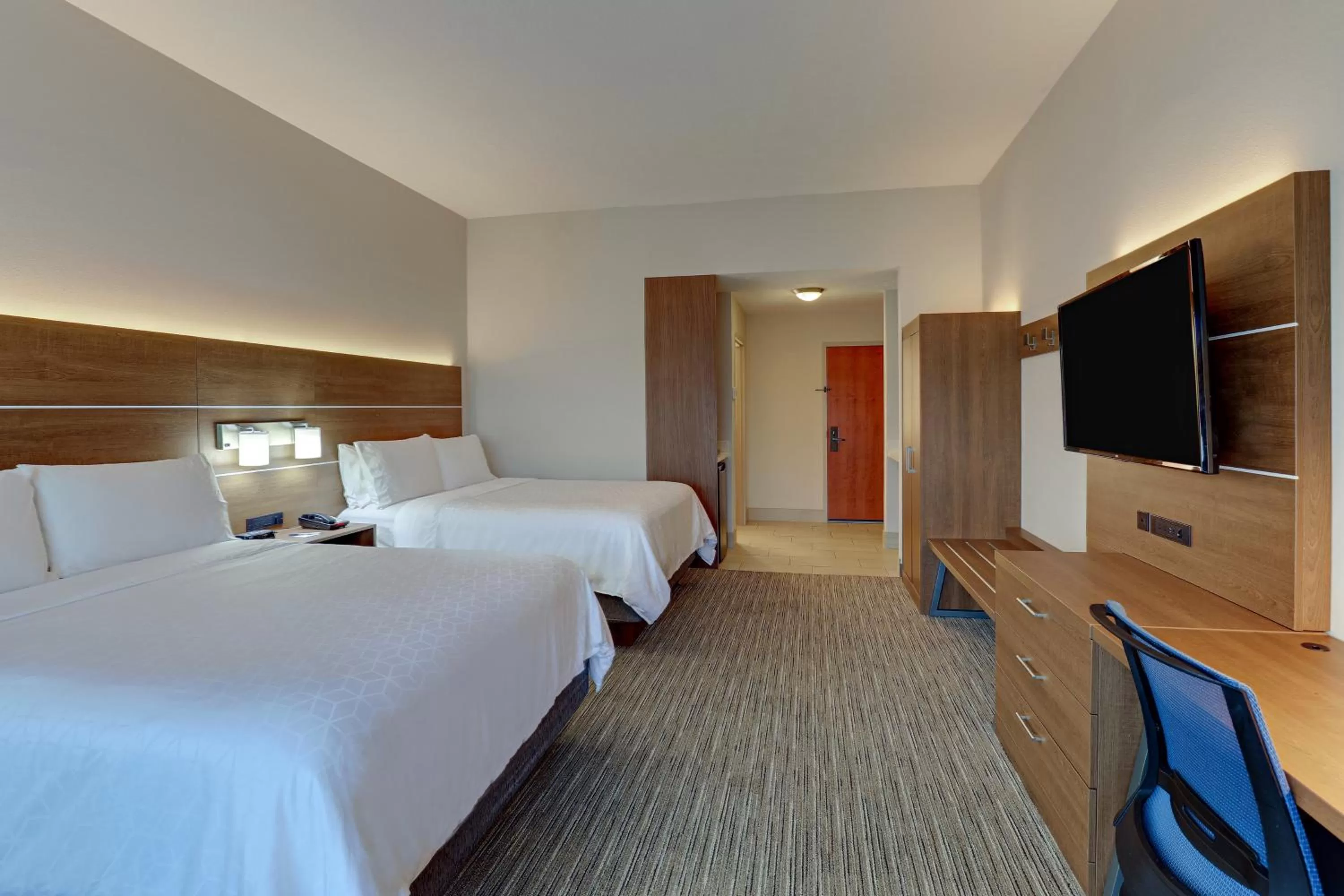Queen Room with Two Queen Beds in Holiday Inn Express Campbellsville, an IHG Hotel