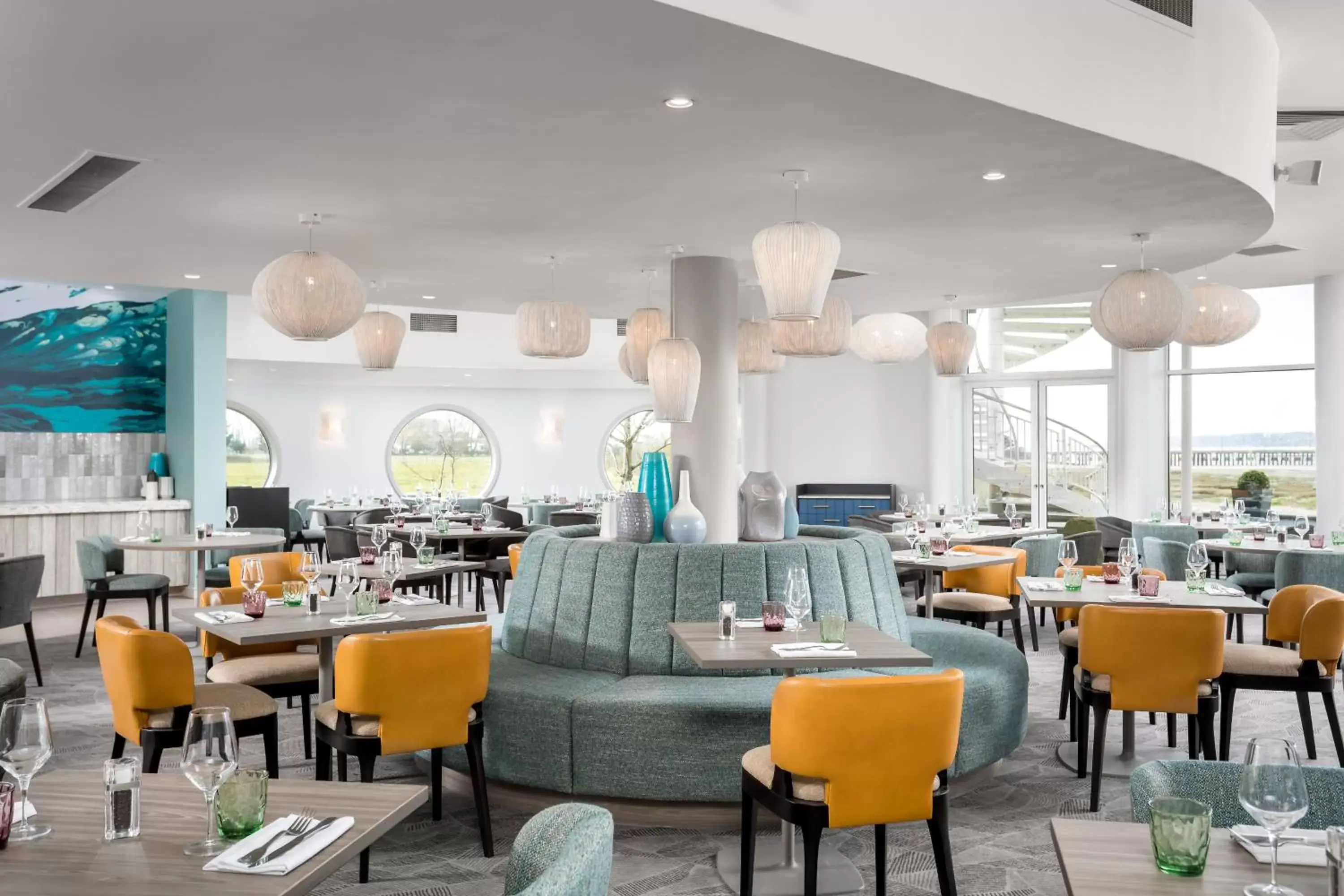 Restaurant/Places to Eat in Langstone Quays Resort