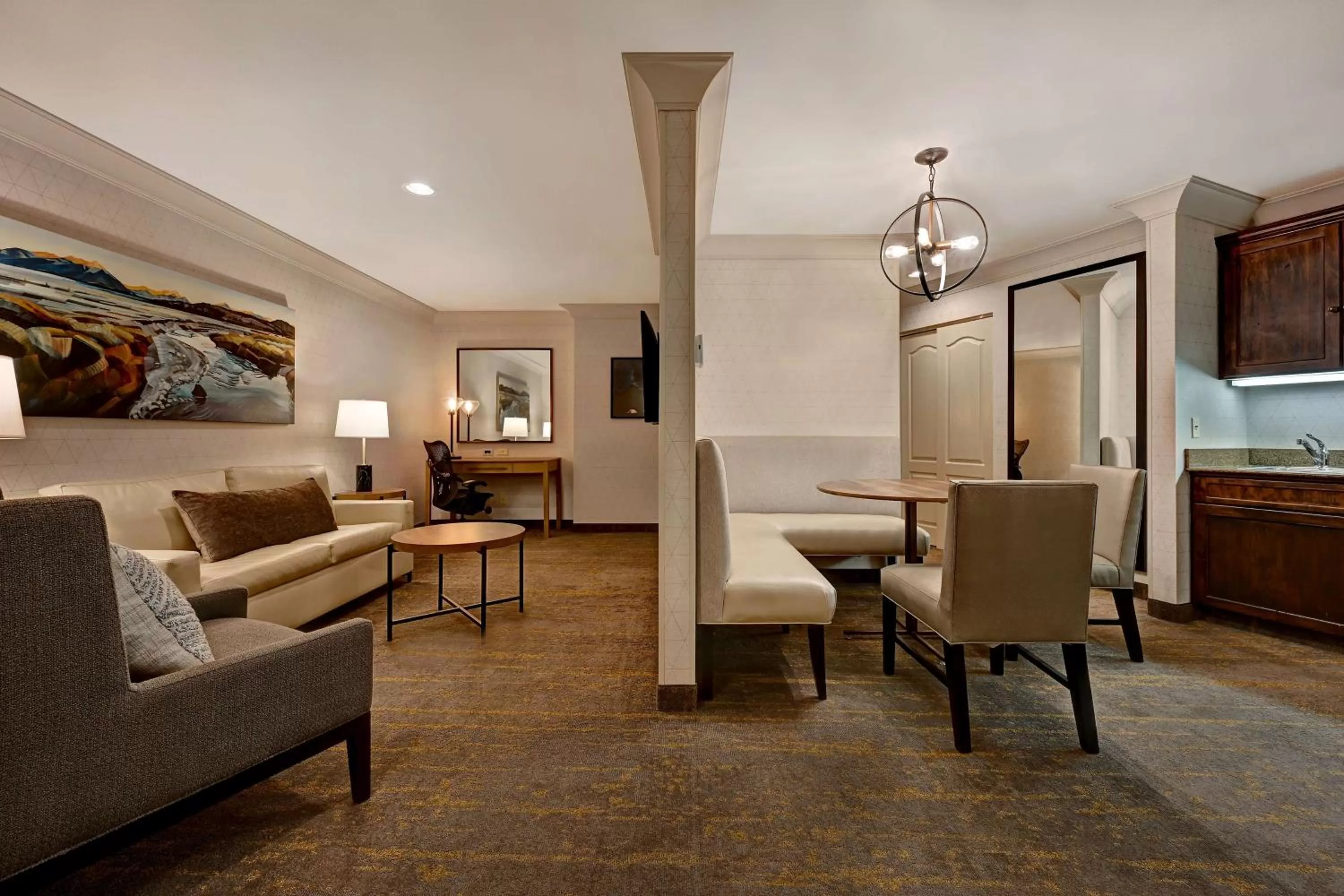 Living room in Hilton Garden Inn Boise / Eagle