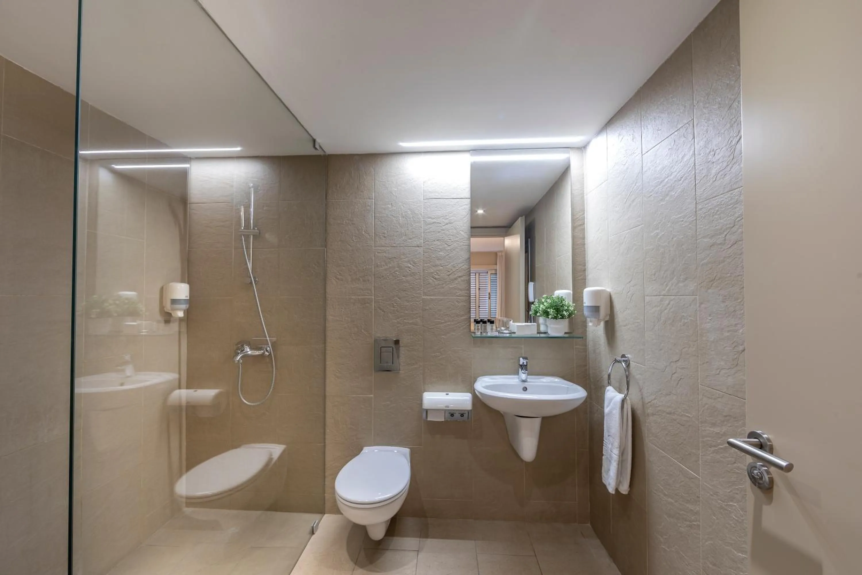 Shower in Almond Business Hotel
