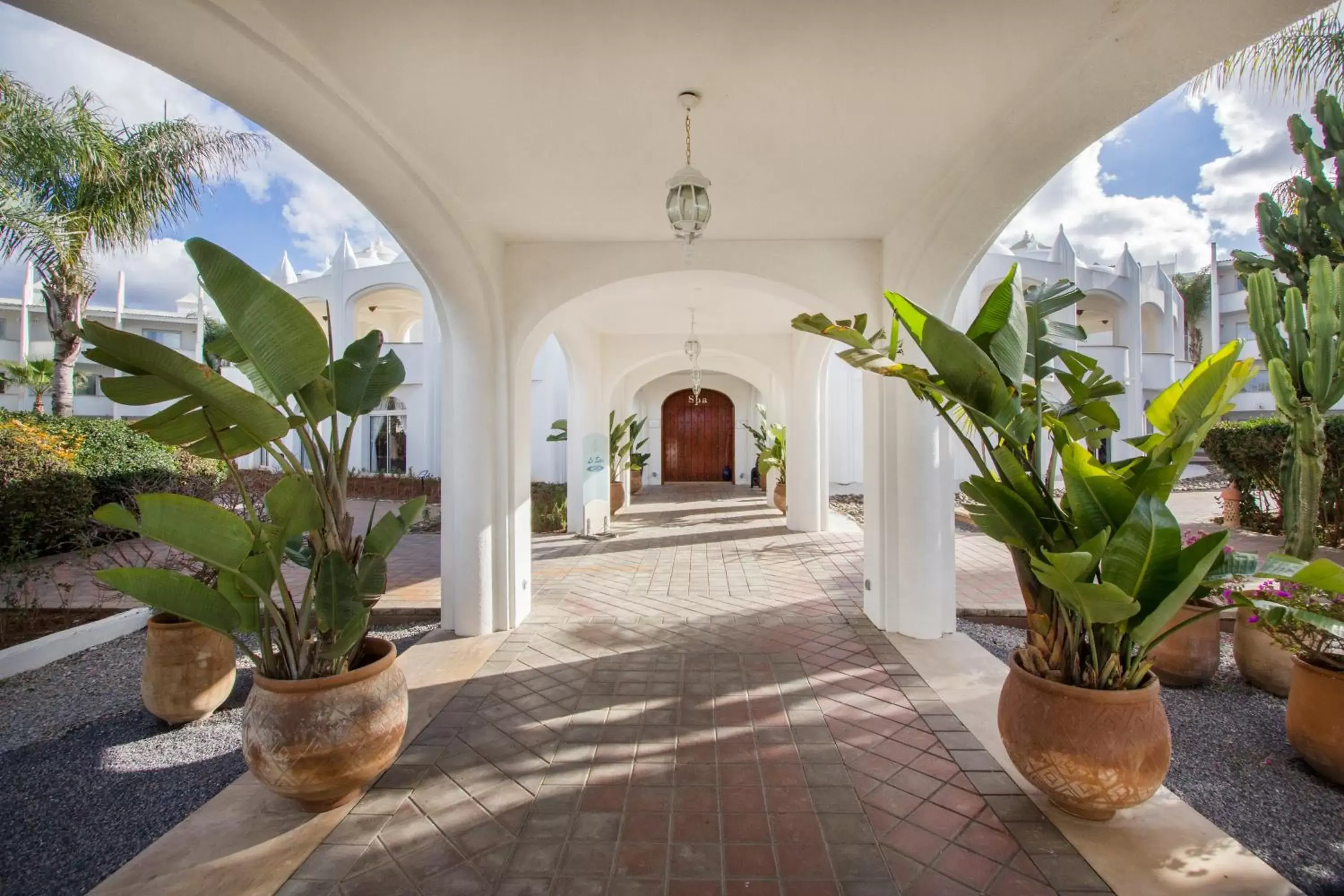 Facade/entrance in L' Amphitrite Palace Beach Resort & Spa Facade/entrance in L' Amphitrite Palace Beach Resort & Spa