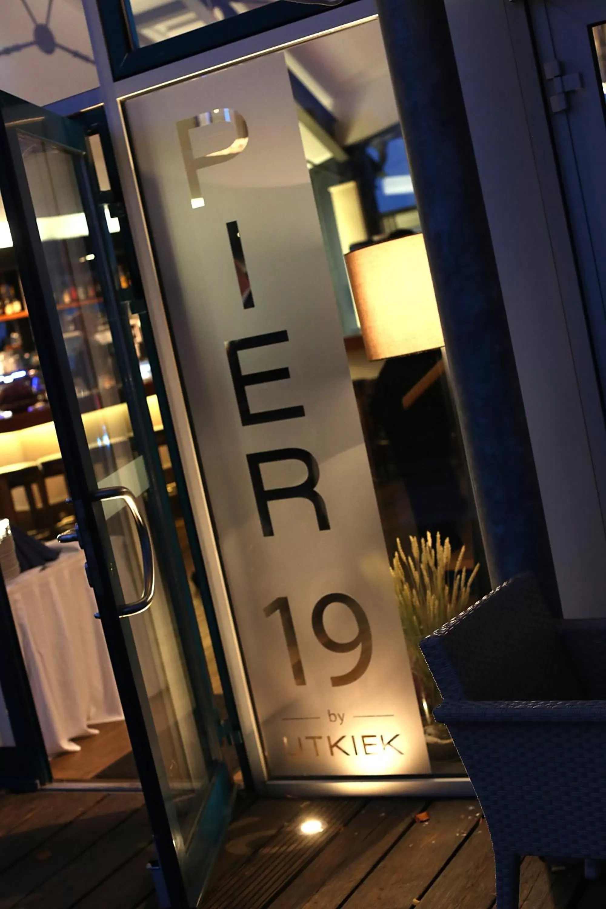 Restaurant/places to eat in Hotel & Restaurant Utkiek