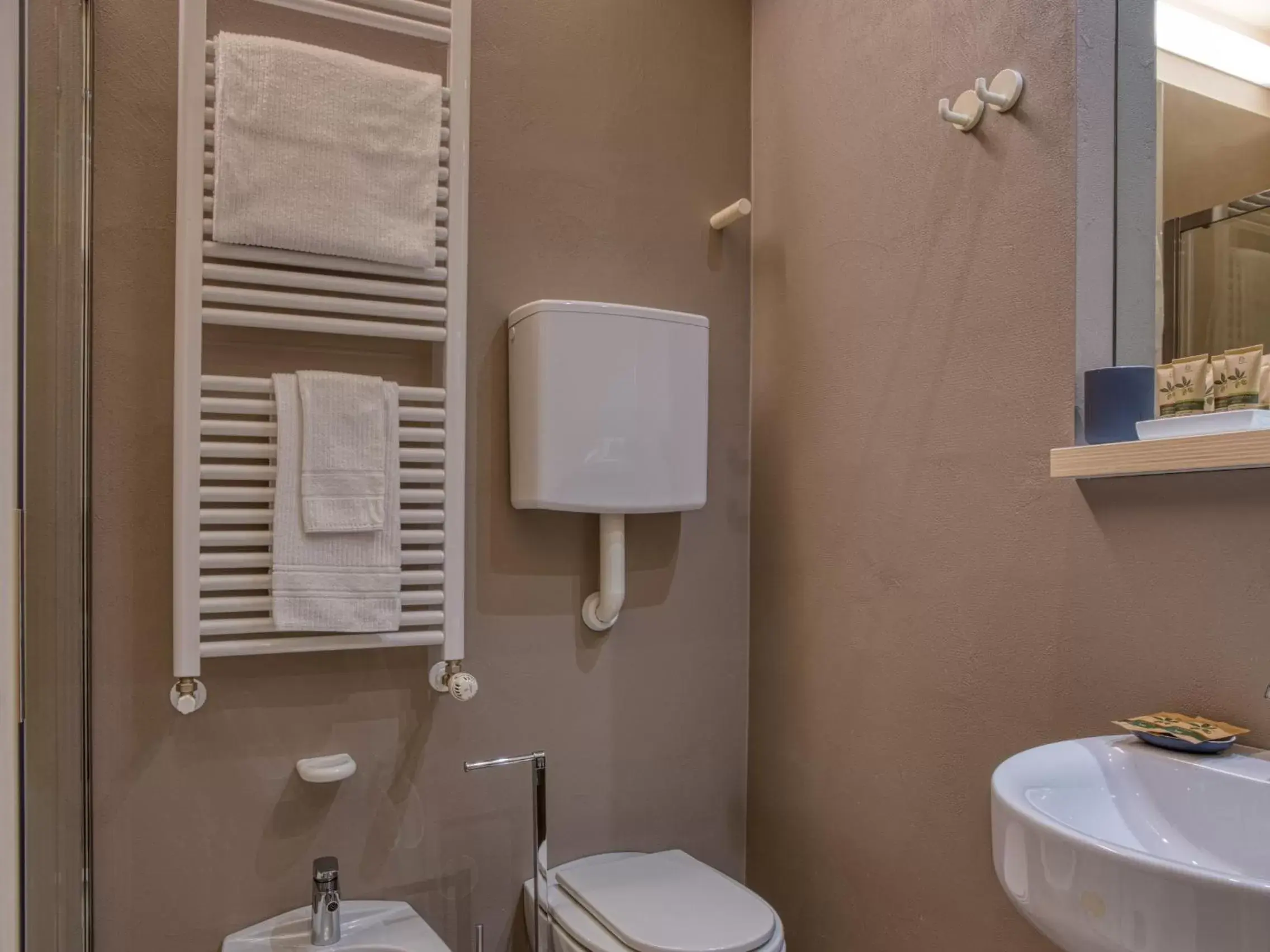 Bathroom in Hotel Piroscafo
