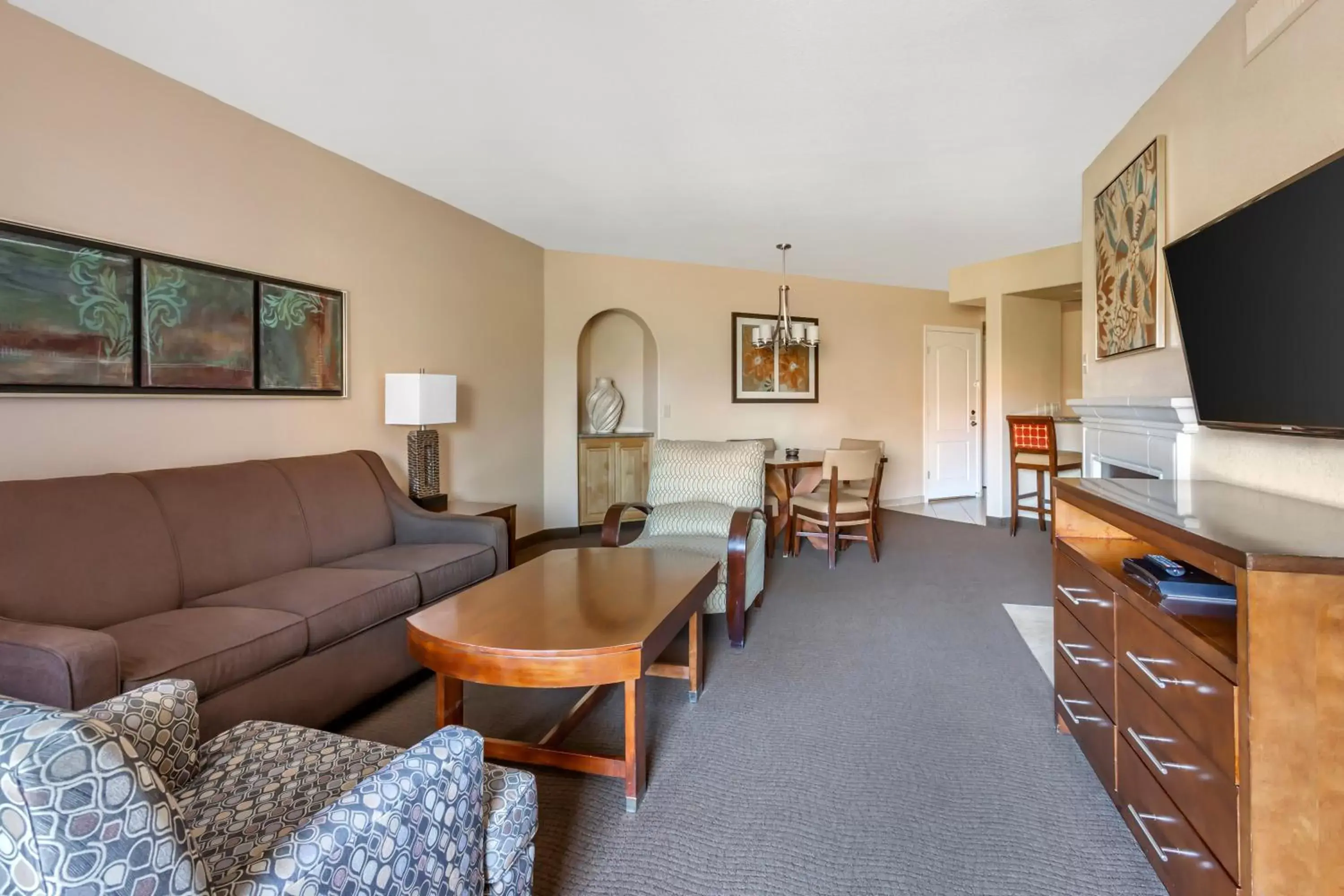 Living room, Seating Area in Hilton Vacation Club Ridge on Sedona