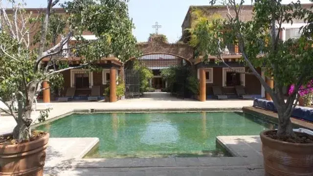 Swimming Pool in Casa Pixan