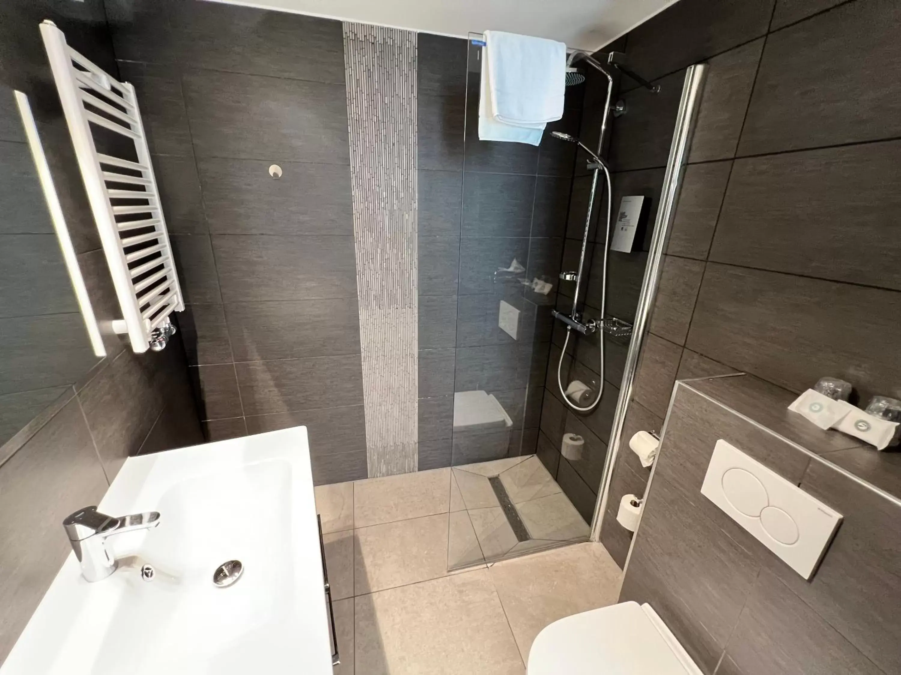 Bathroom in Best Western Hotel Royal Centre