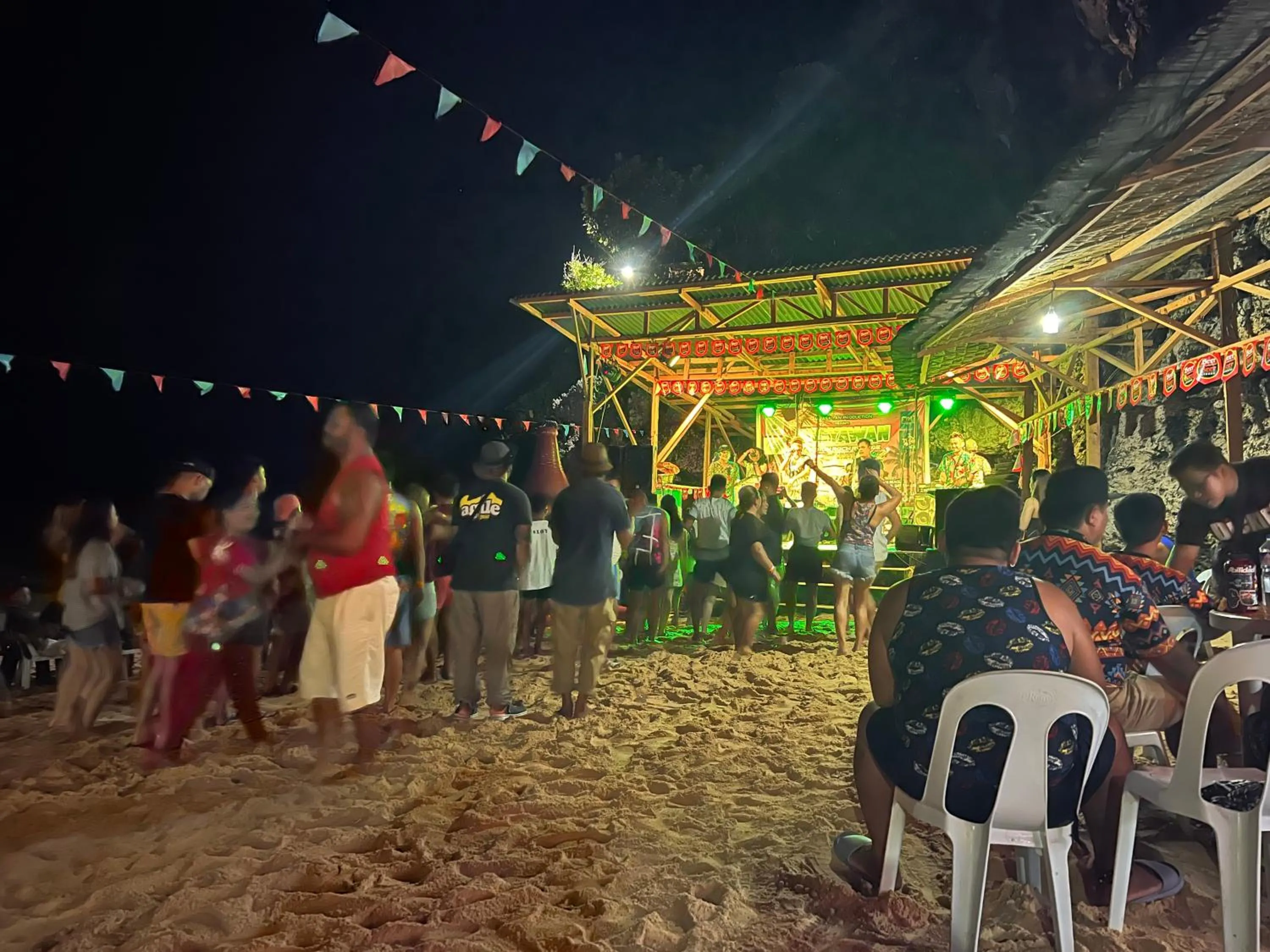 Entertainment in Gratum Beach Resort