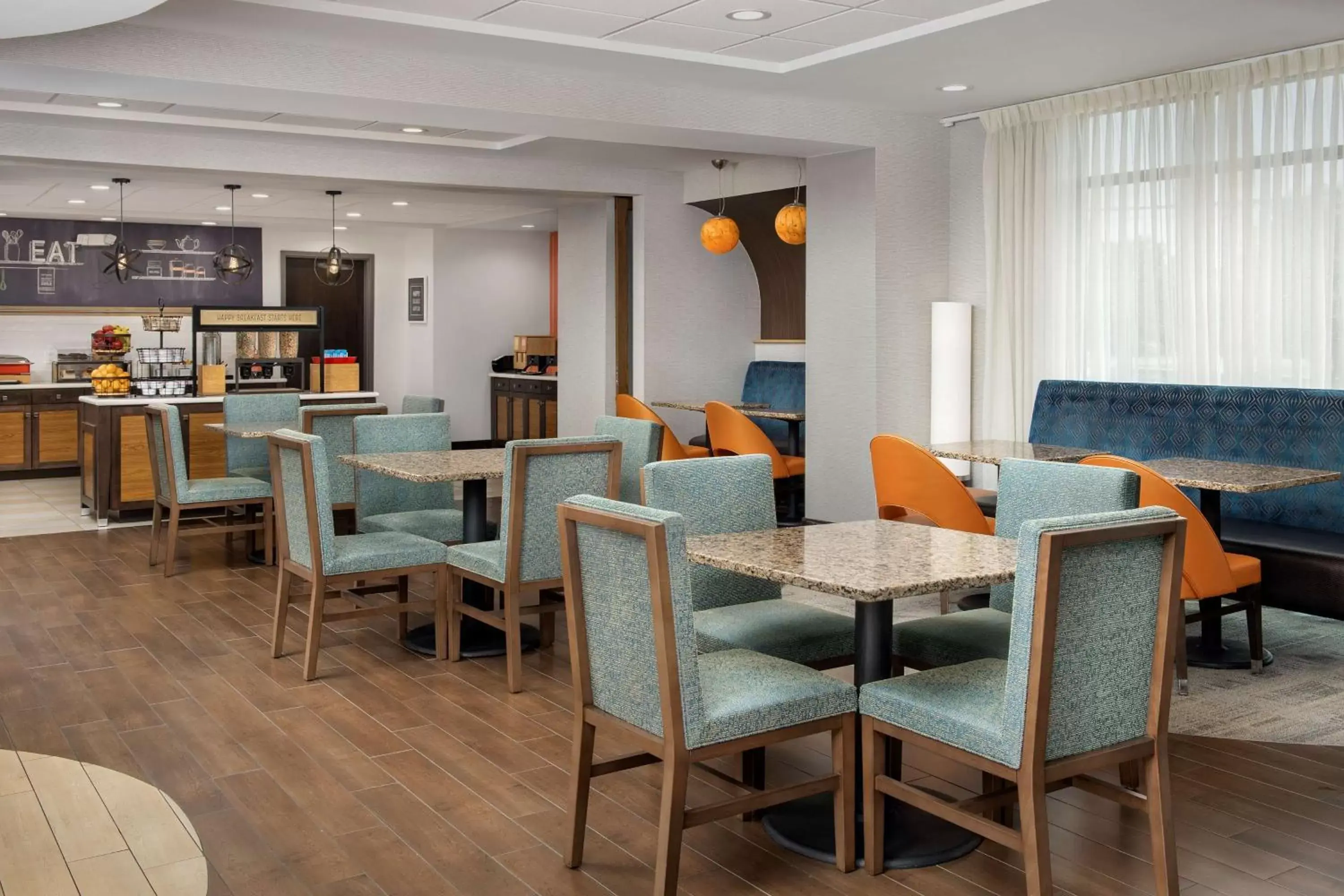 Breakfast in Hampton Inn Knoxville Clinton I-75 Breakfast in Hampton Inn Knoxville Clinton I-75