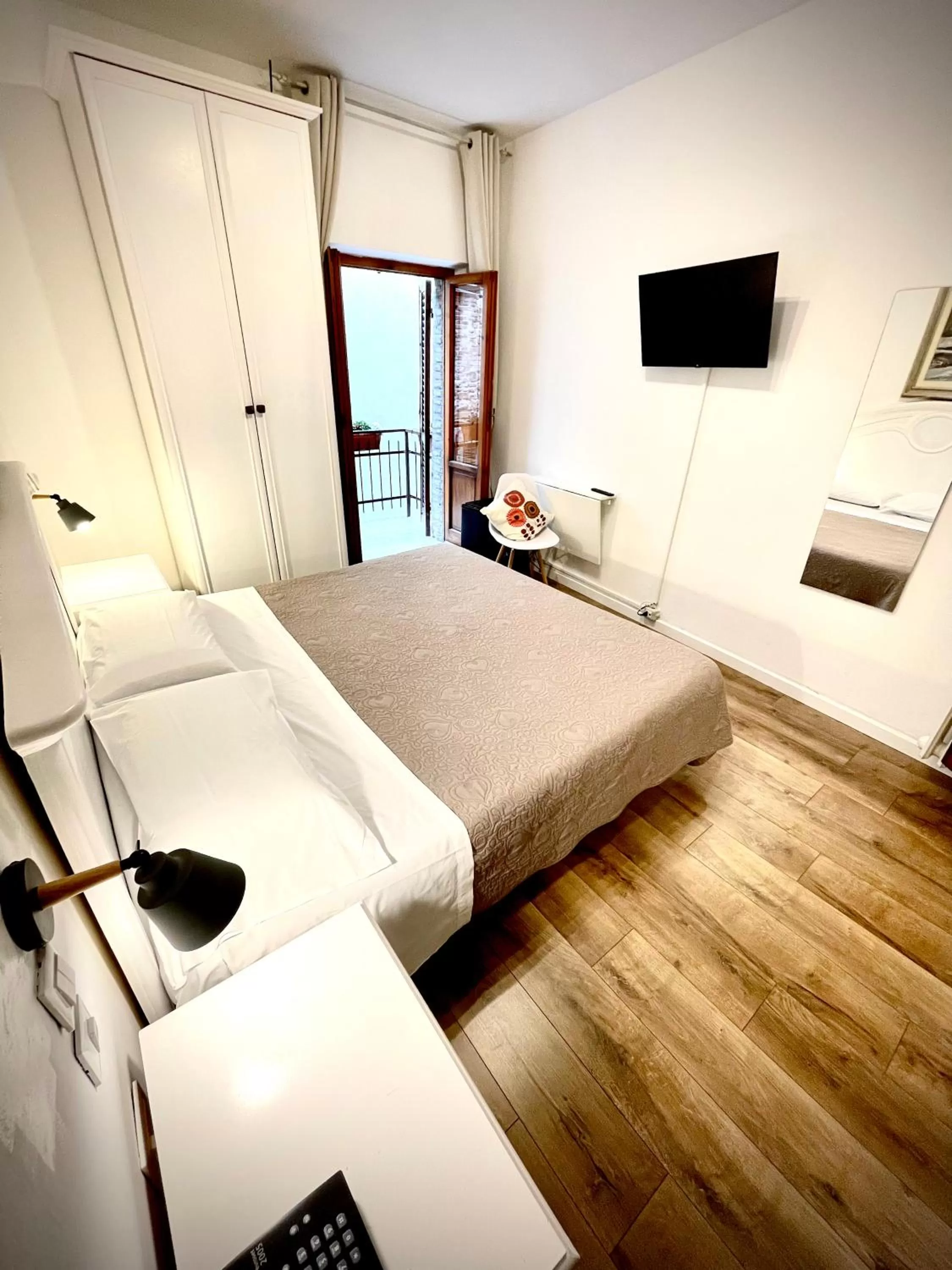 Bed in Hotel S. Ercolano