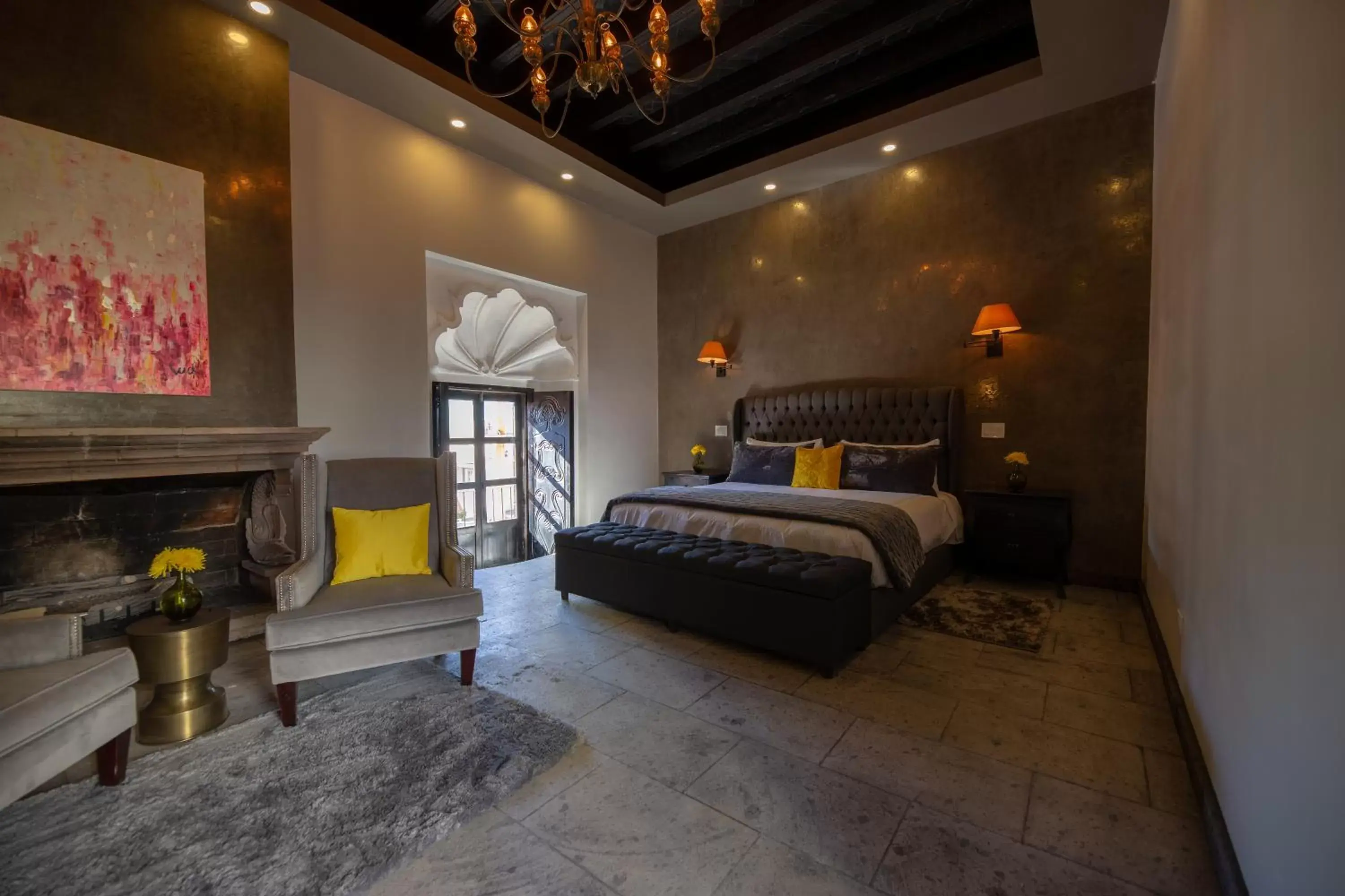 Photo of the whole room, Bed in Luxury Boutique Hotel Villa Limon