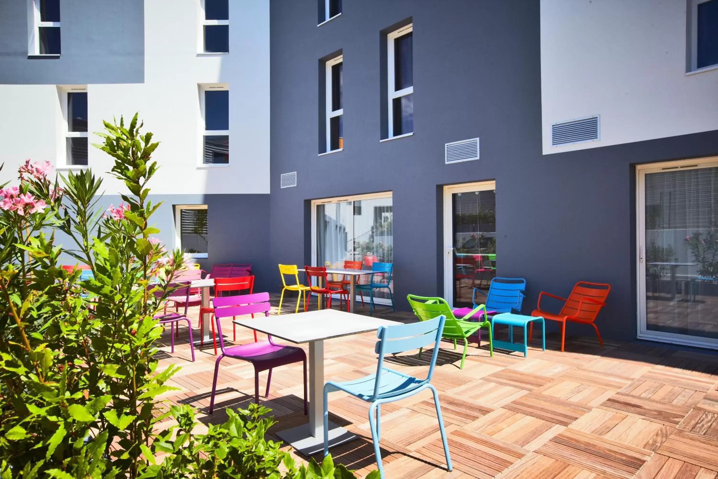 Balcony/Terrace in Kyriad La Rochelle Centre - Les Minimes