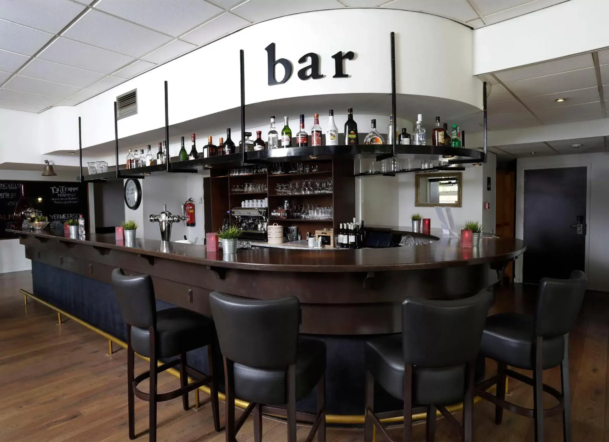 Restaurant/places to eat, Lounge/Bar in City hotel Terneuzen