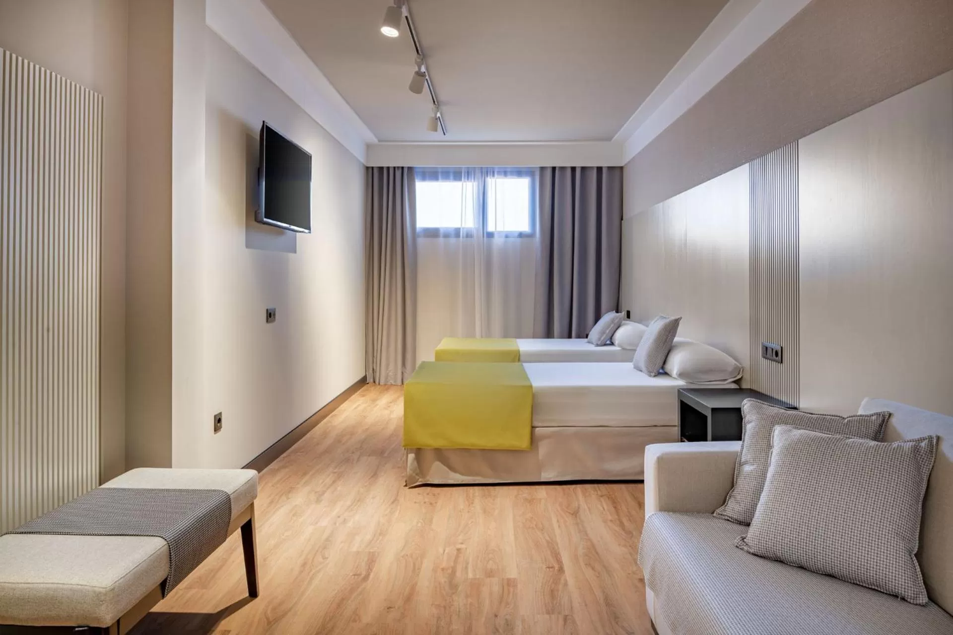 Photo of the whole room, Bed in Hotel Parque Real