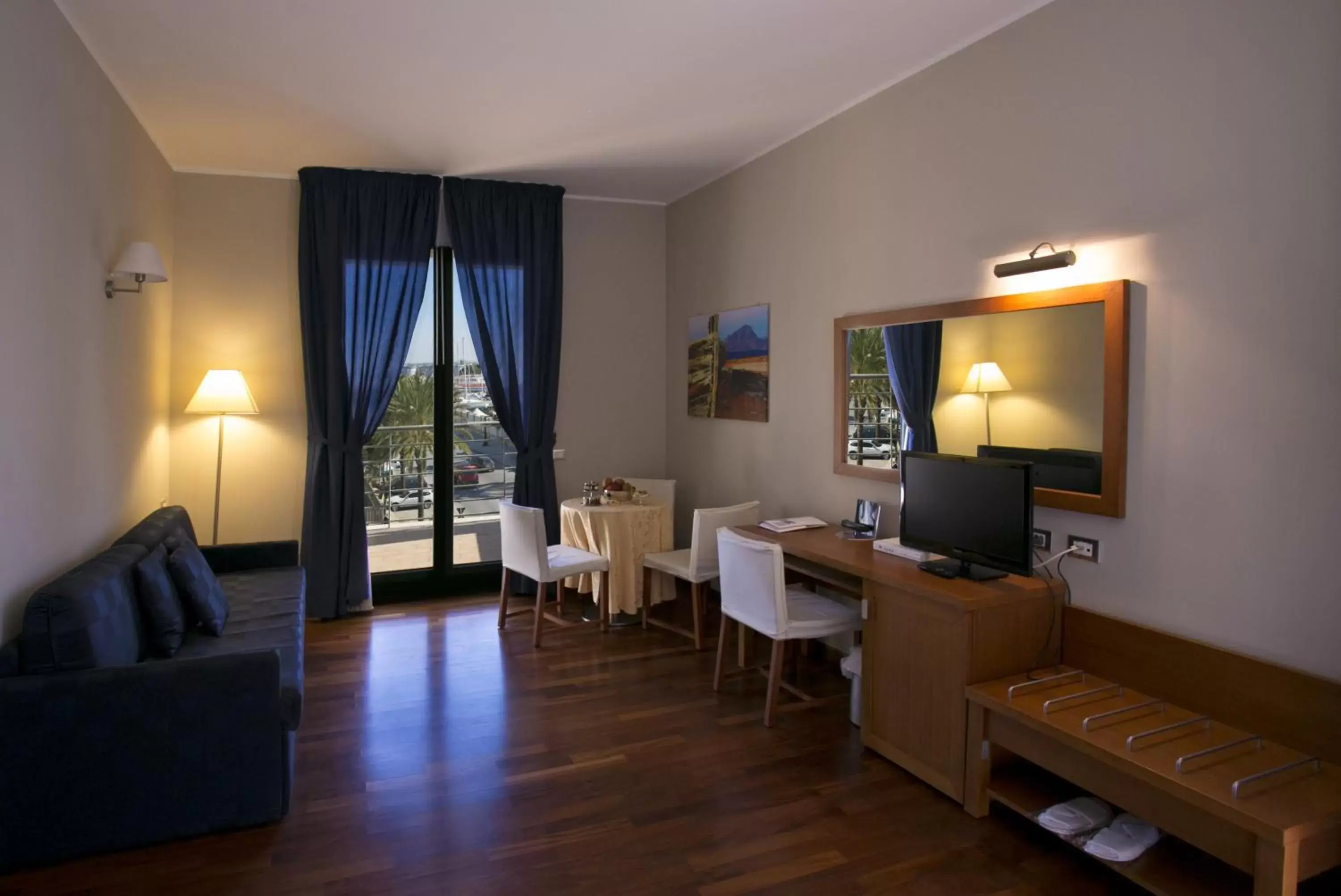 Living room, TV/Entertainment Center in Hotel Tiziano