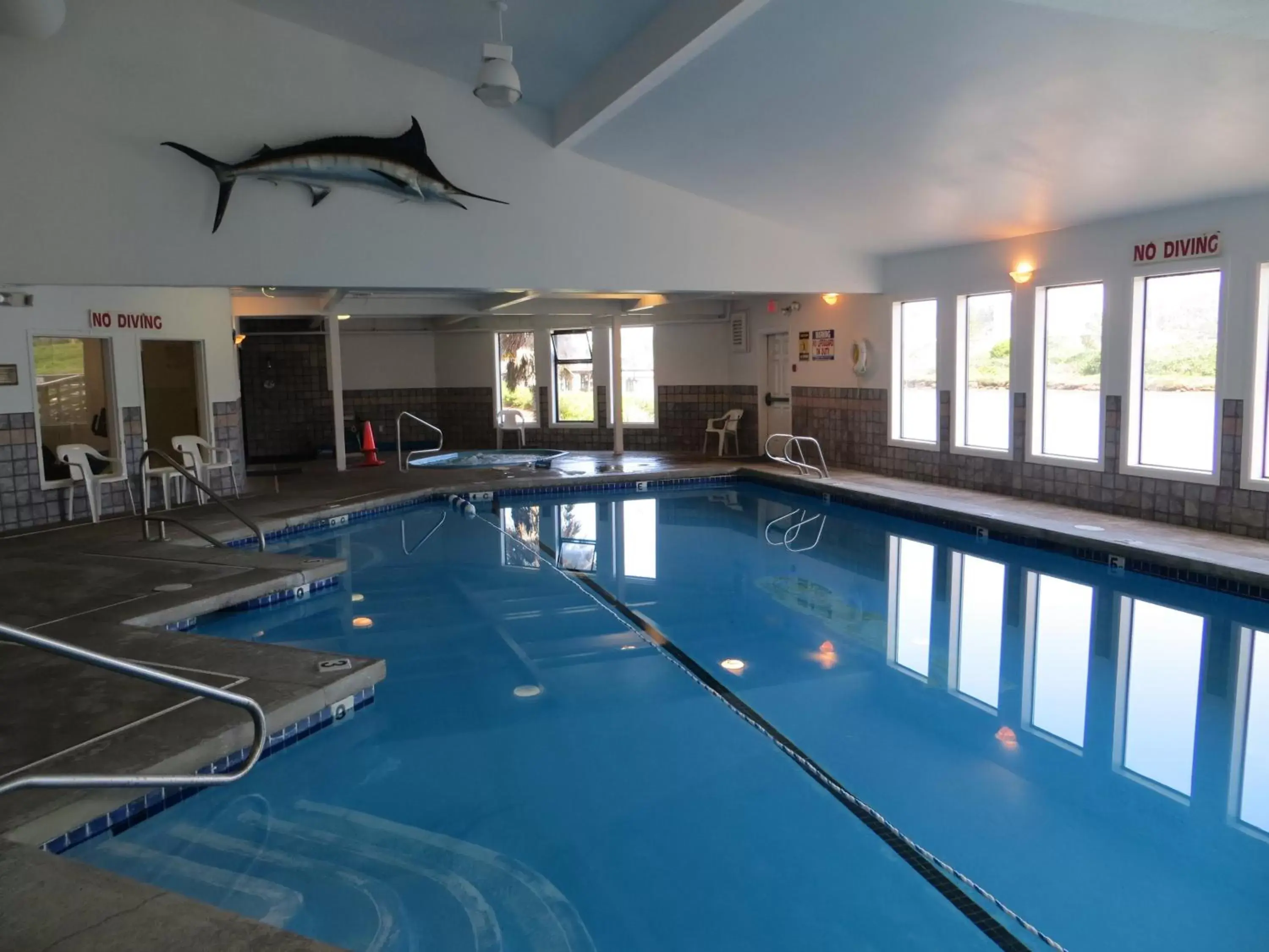 Swimming Pool in Edgewater Inn and Suites