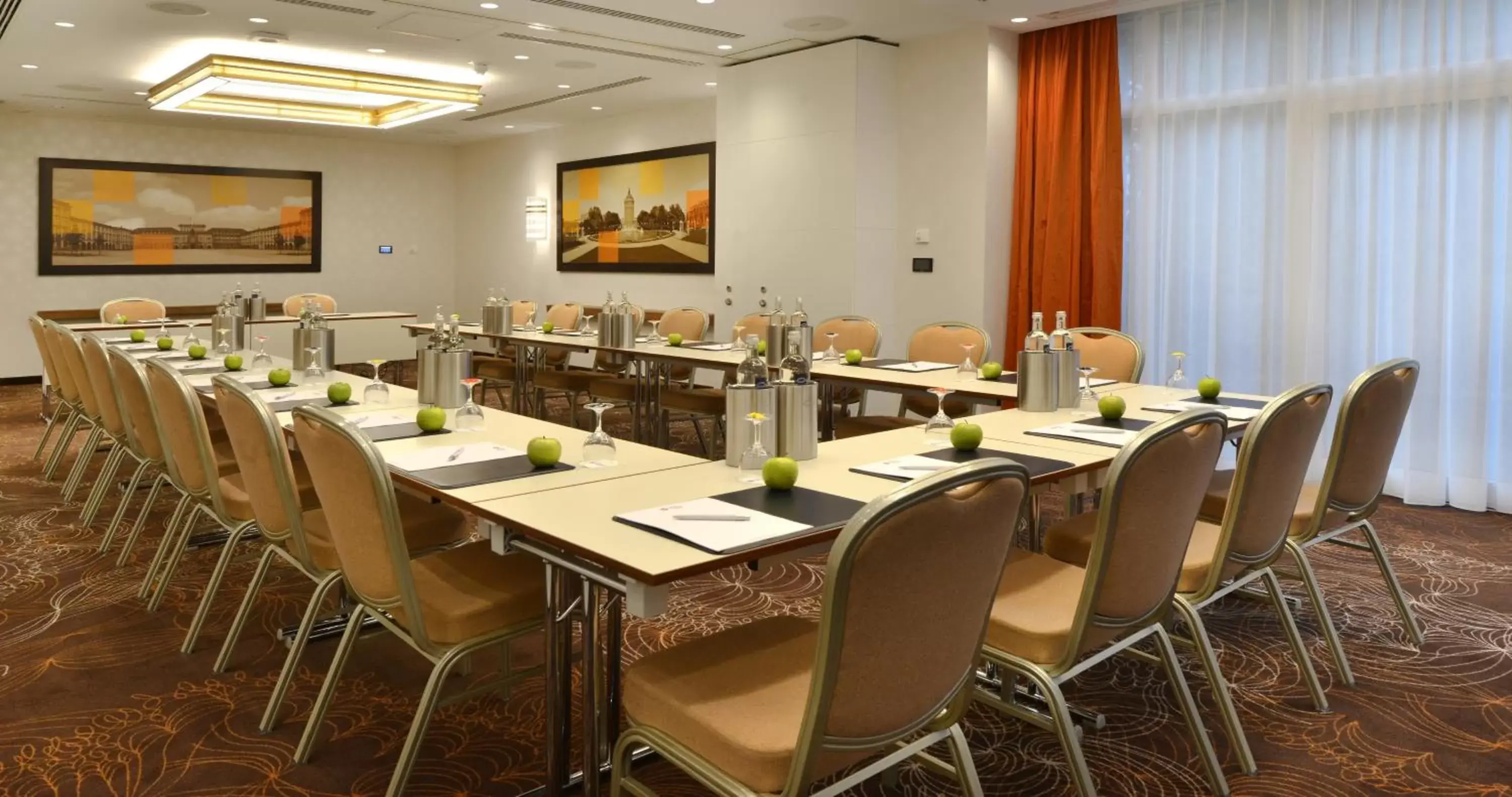 Meeting/conference room in Best Western Plus Delta Park Hotel