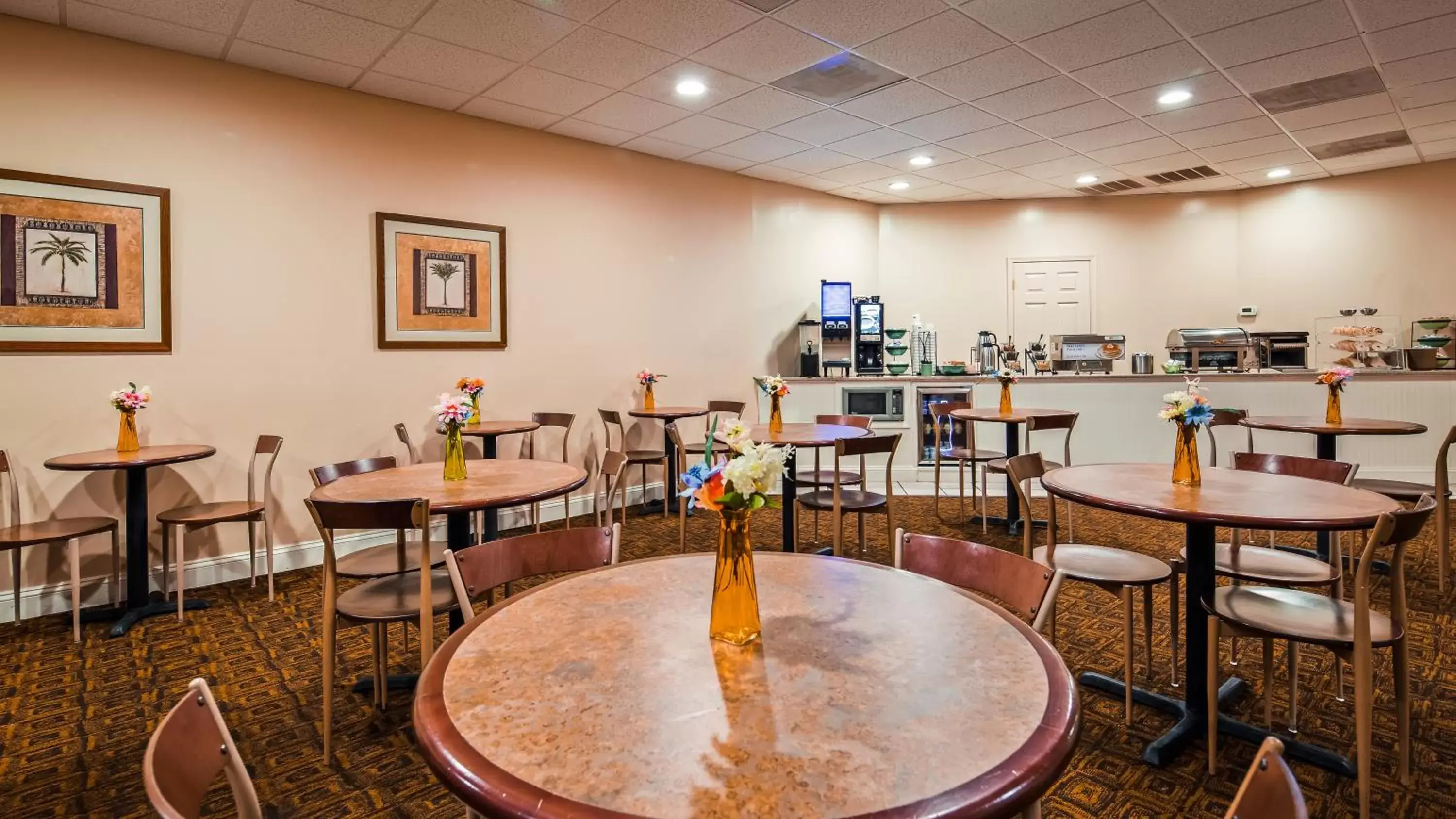 Breakfast, Restaurant/Places to Eat in Best Western Ocean City Hotel and Suites