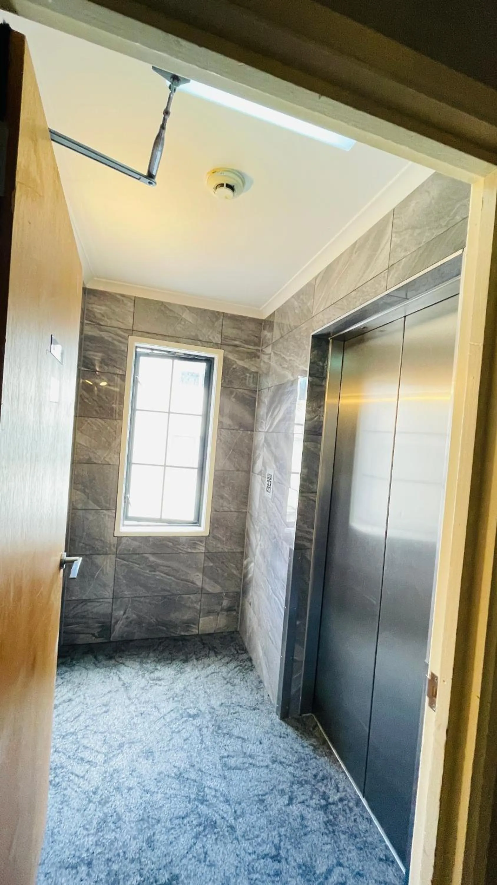 elevator in City Suites