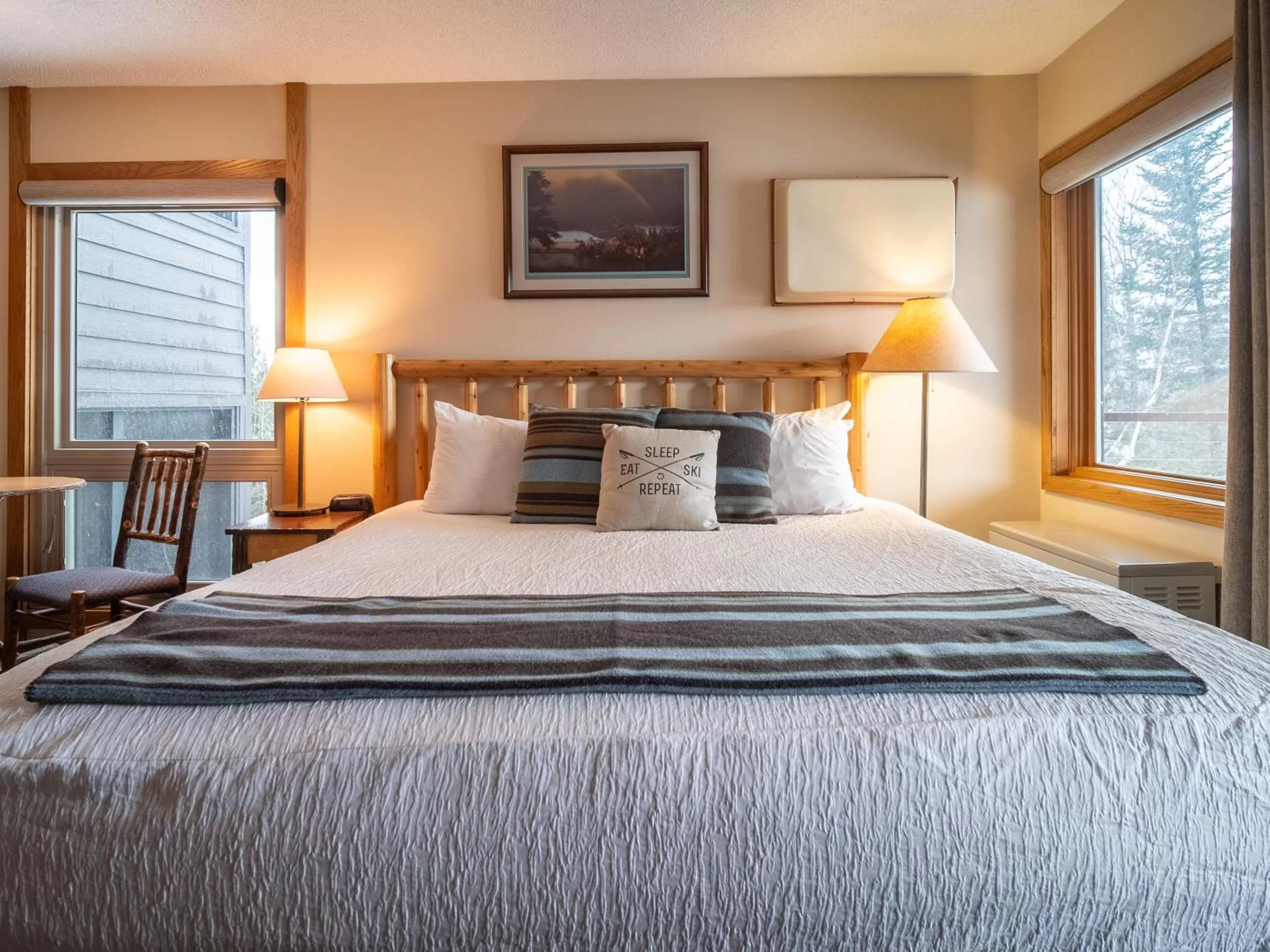 Bed in Caribou Highlands Lodge