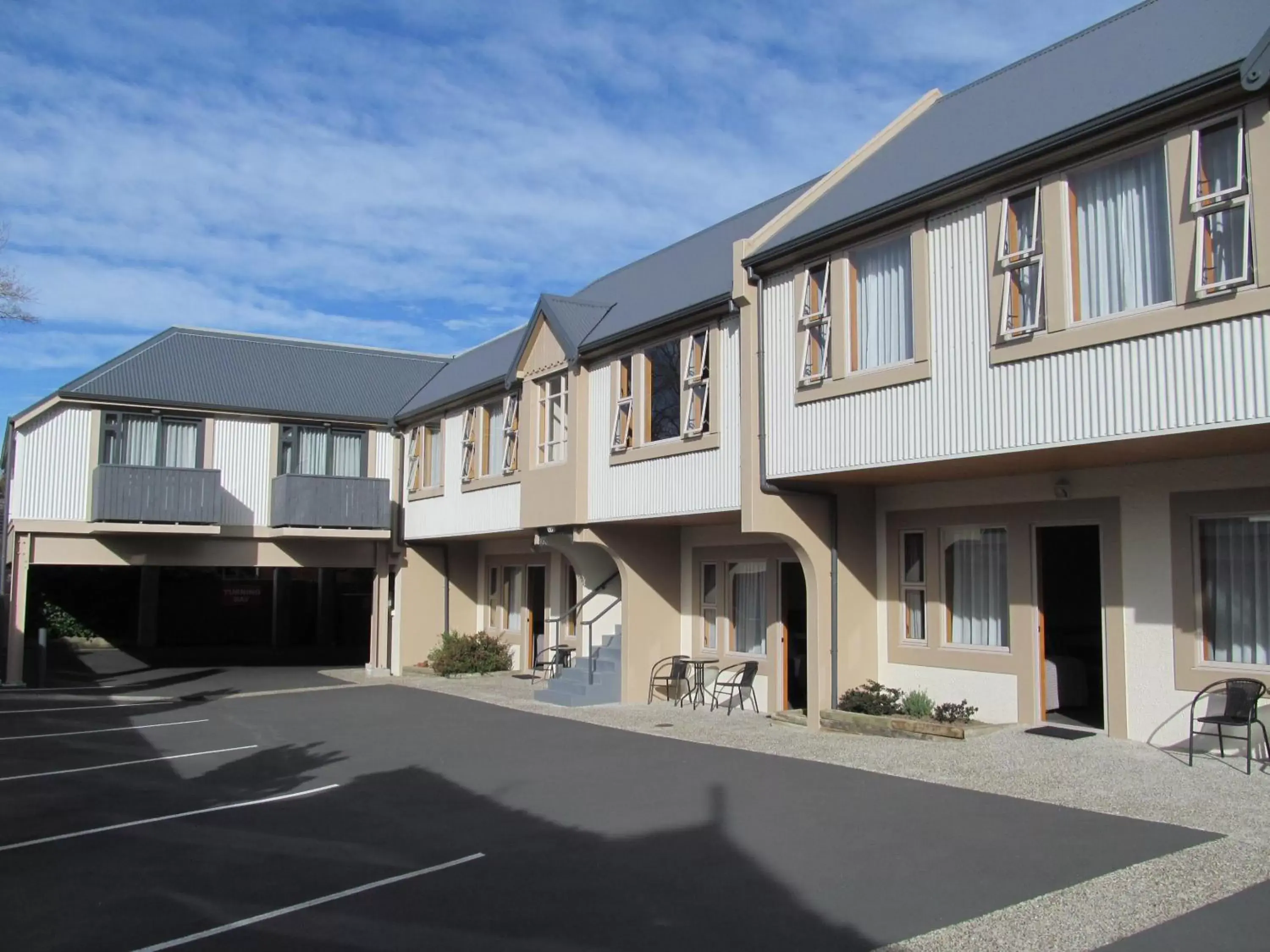 Property Building in Amross Motel