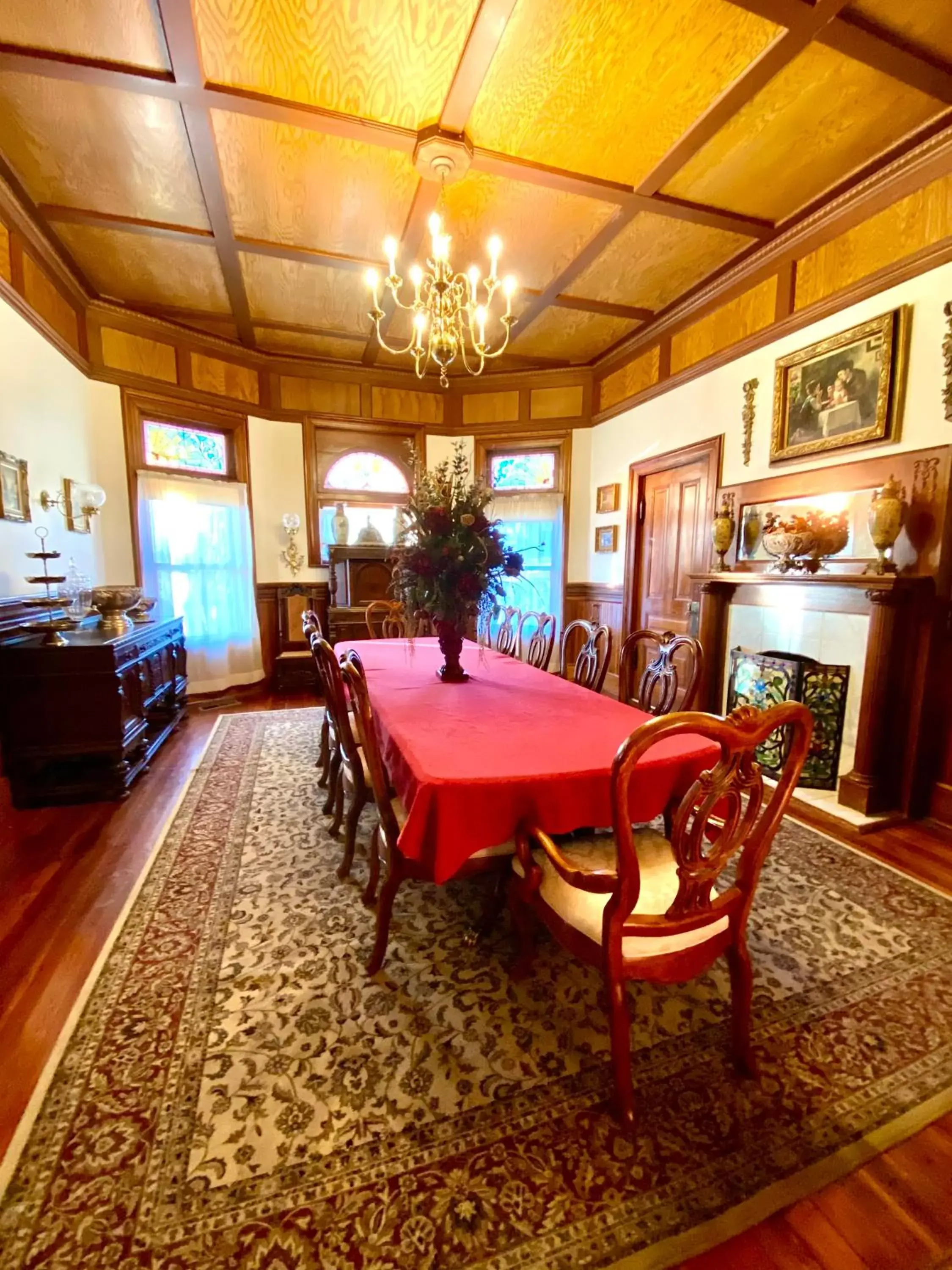 Dining area in Hogan House Bed and Breakfast at Rose Hill