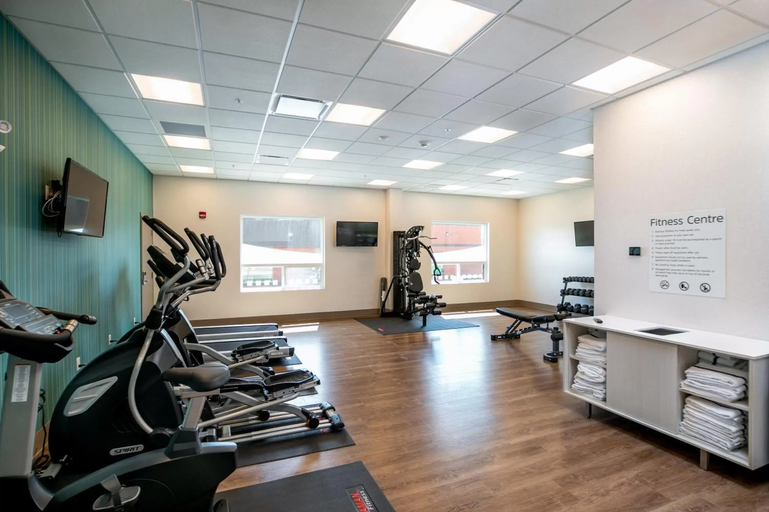Fitness centre/facilities, Fitness Center/Facilities in Holiday Inn Express - Lethbridge Southeast, an IHG Hotel