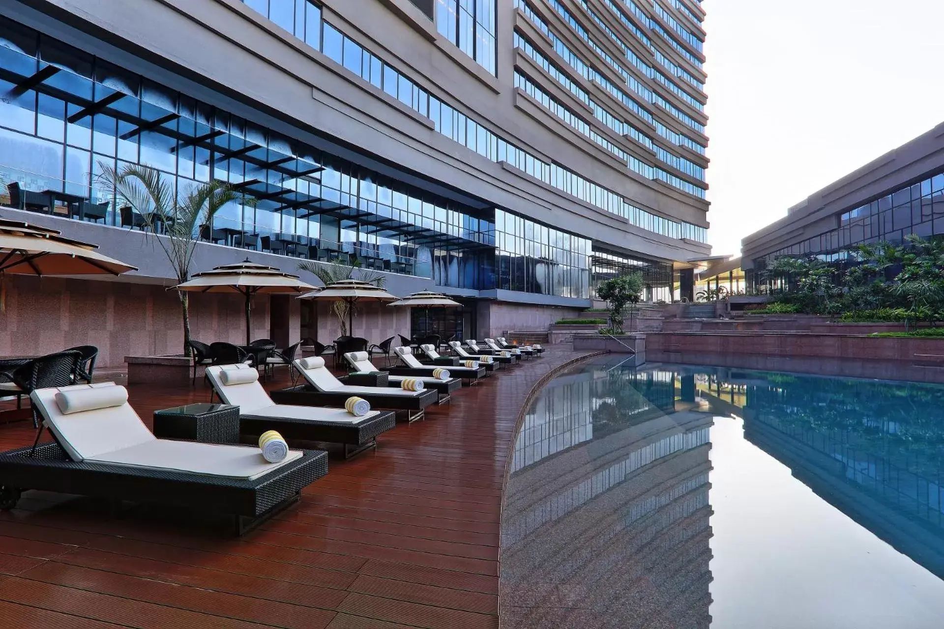 , Swimming Pool in Novotel Kolkata Hotel and Residences