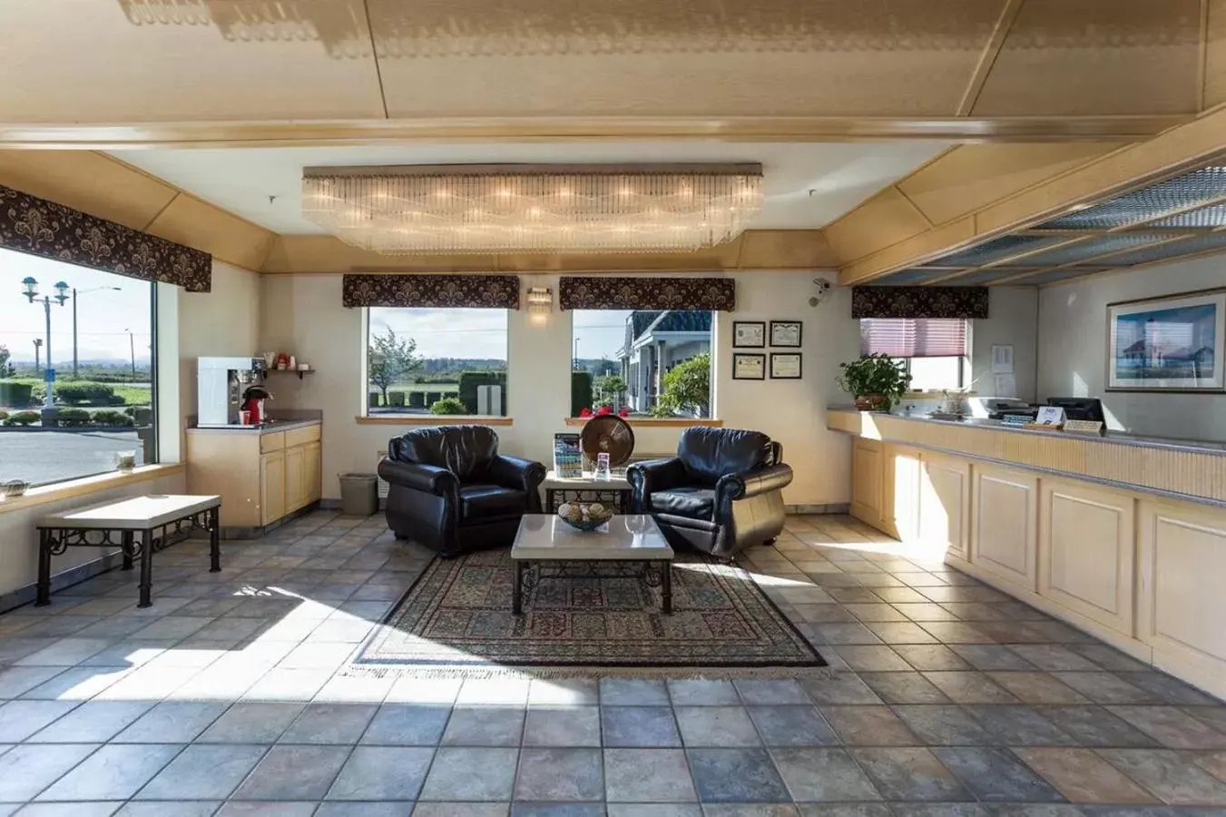 Day in Shilo Inn Suites Warrenton Day in Shilo Inn Suites Warrenton