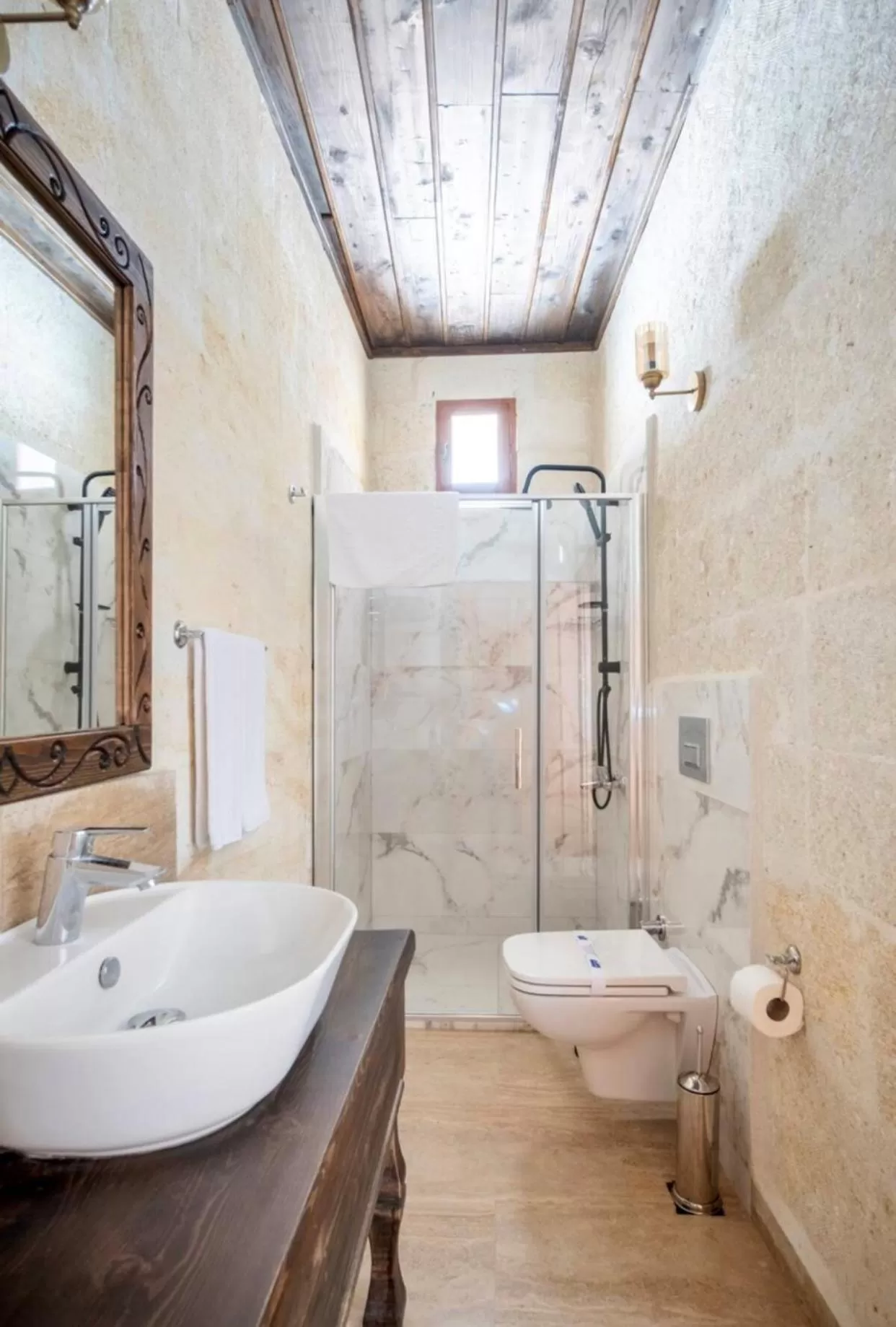 Shower in Uzay Cave Suite Hotel