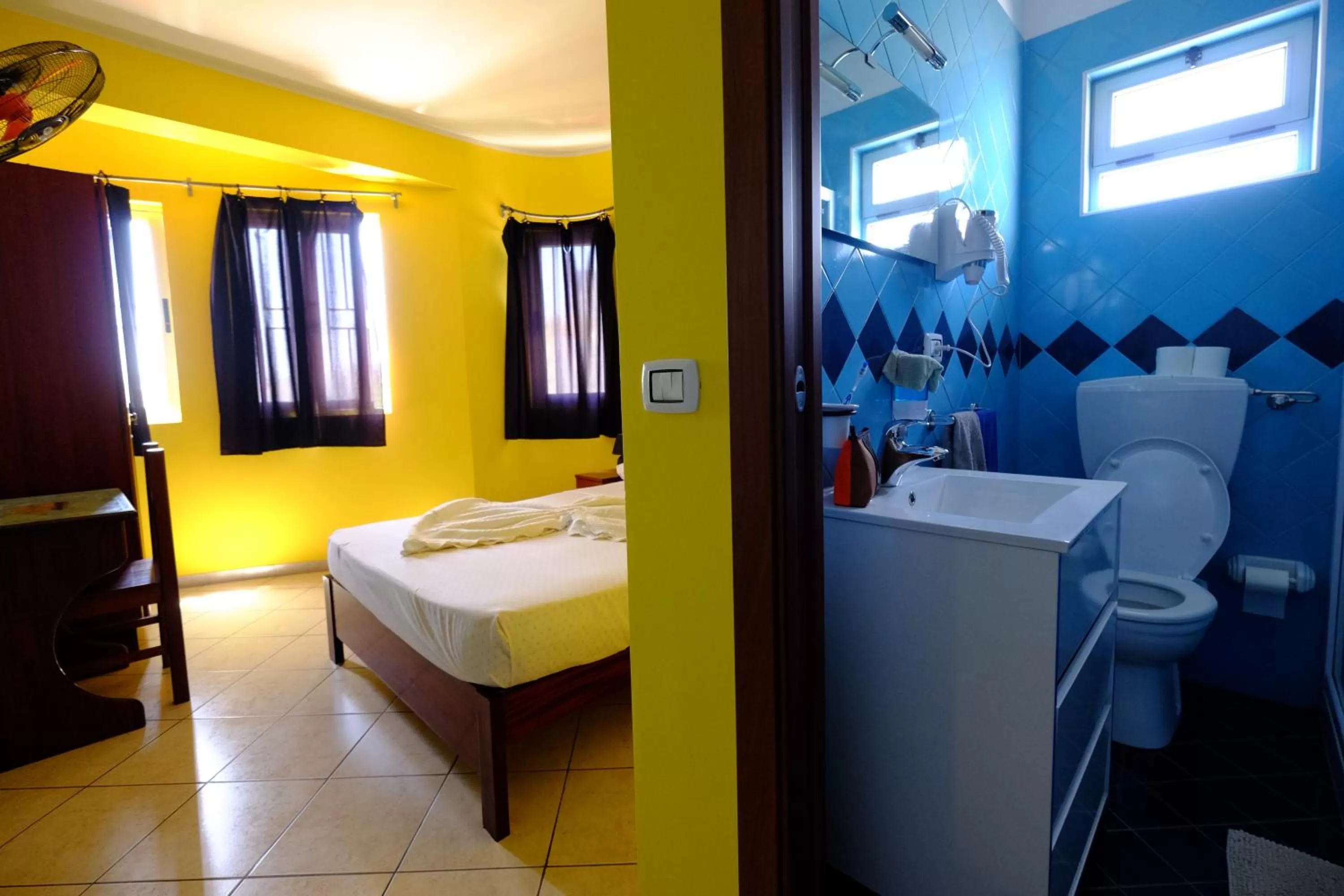 Bed, Bathroom in Casa Comba
