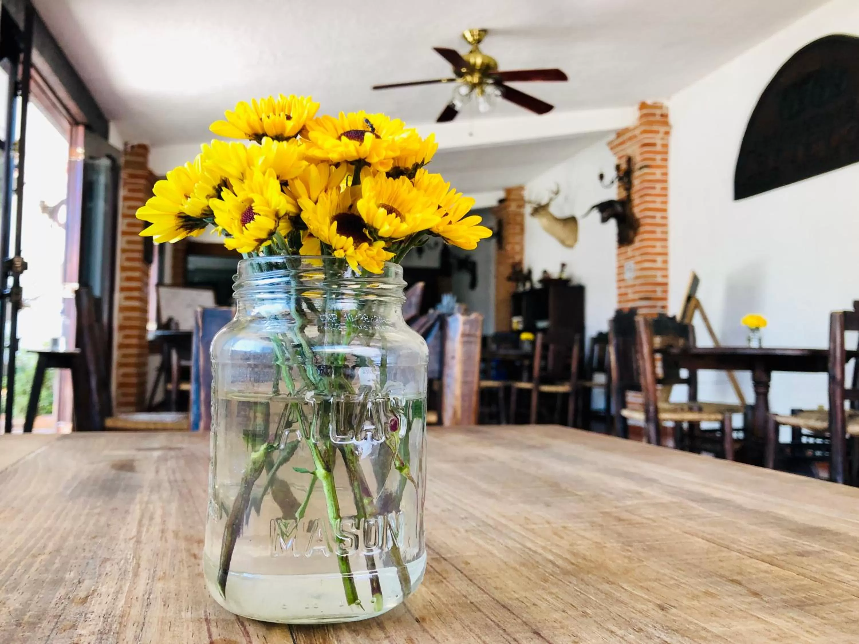 Living room in Hotel Carretas by Rotamundos