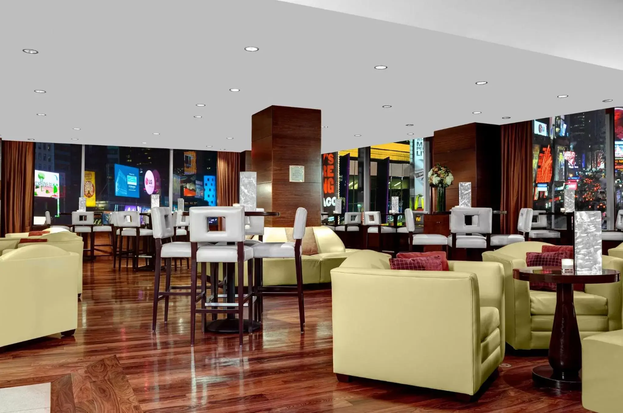 Property building, Restaurant/Places to Eat in Crowne Plaza Times Square Manhattan, an IHG Hotel